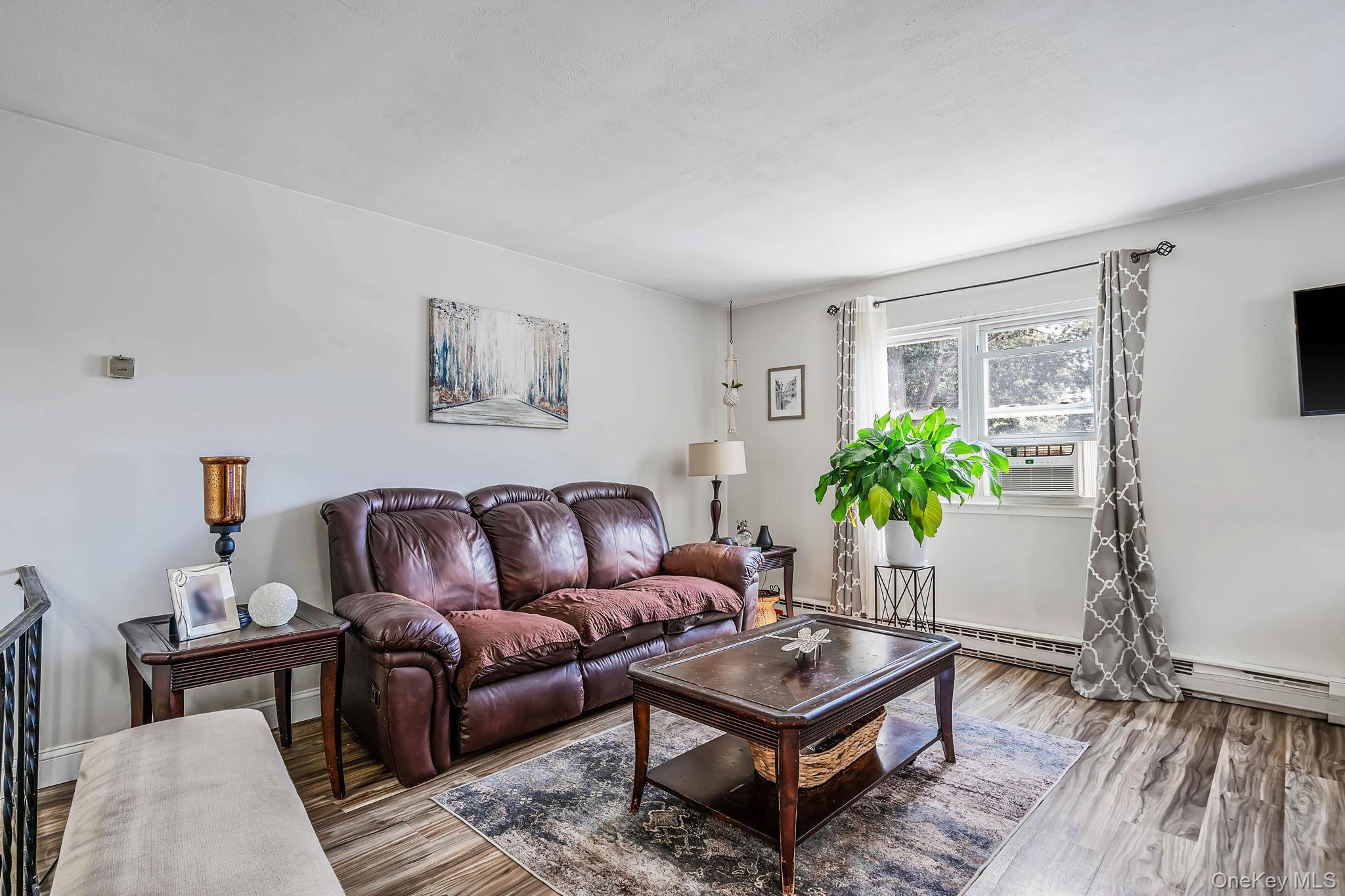 Single Family Main Avenue Suffolk County, NY 11950, MLS-1037709-13