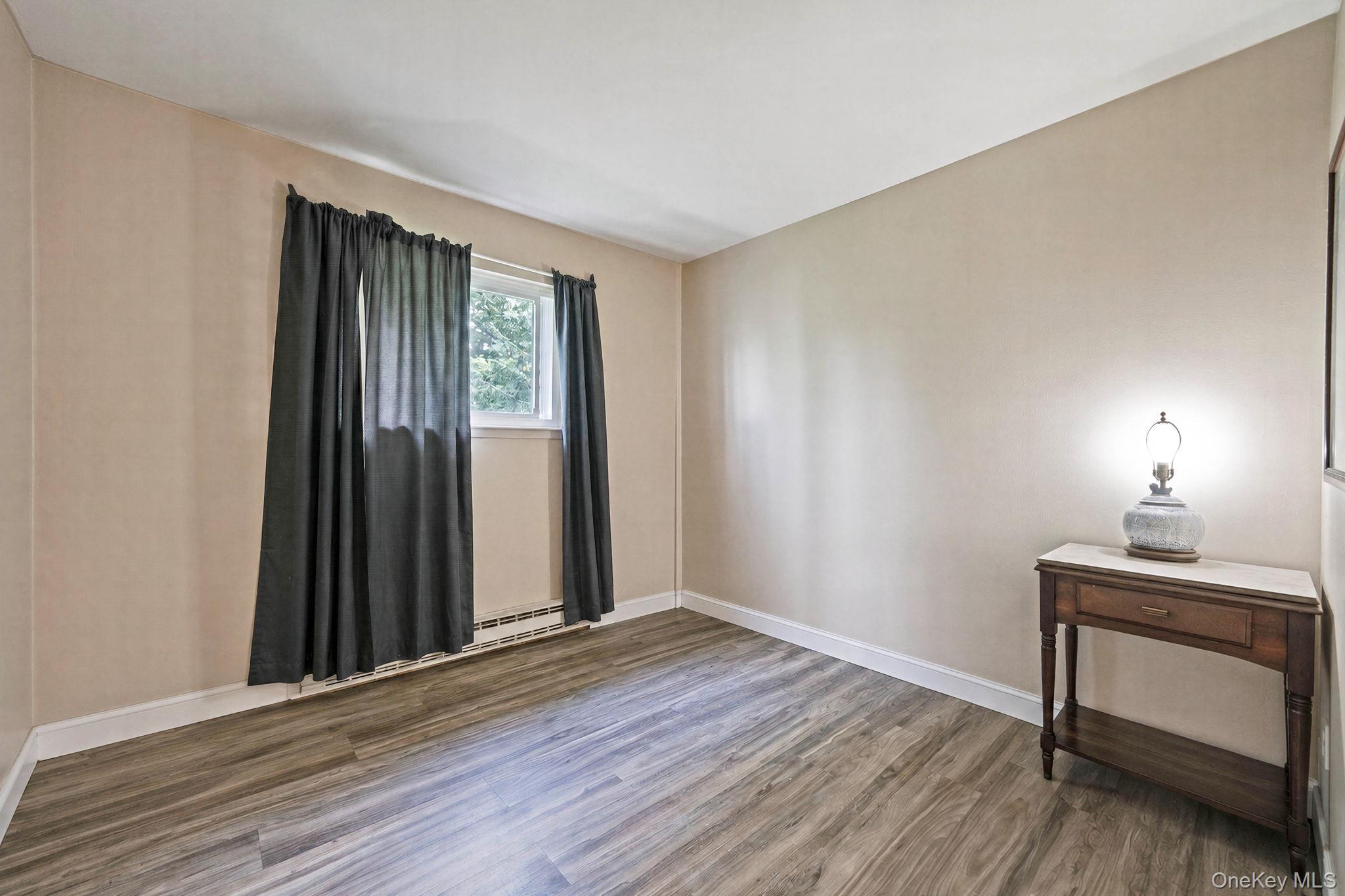 Single Family Main Avenue Suffolk County, NY 11950, MLS-1037709-21