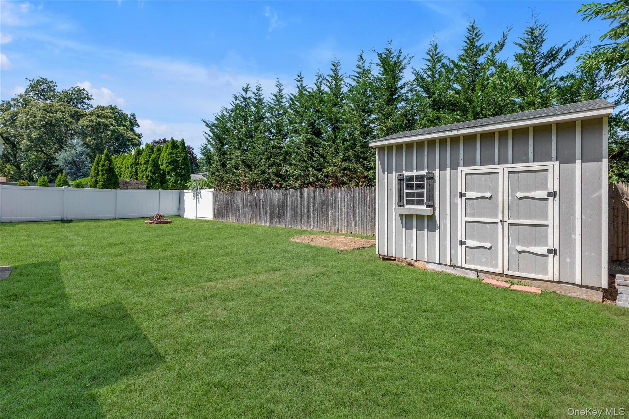 Single Family Eckert Street  Suffolk County, NY 11746, MLS-1037715-15