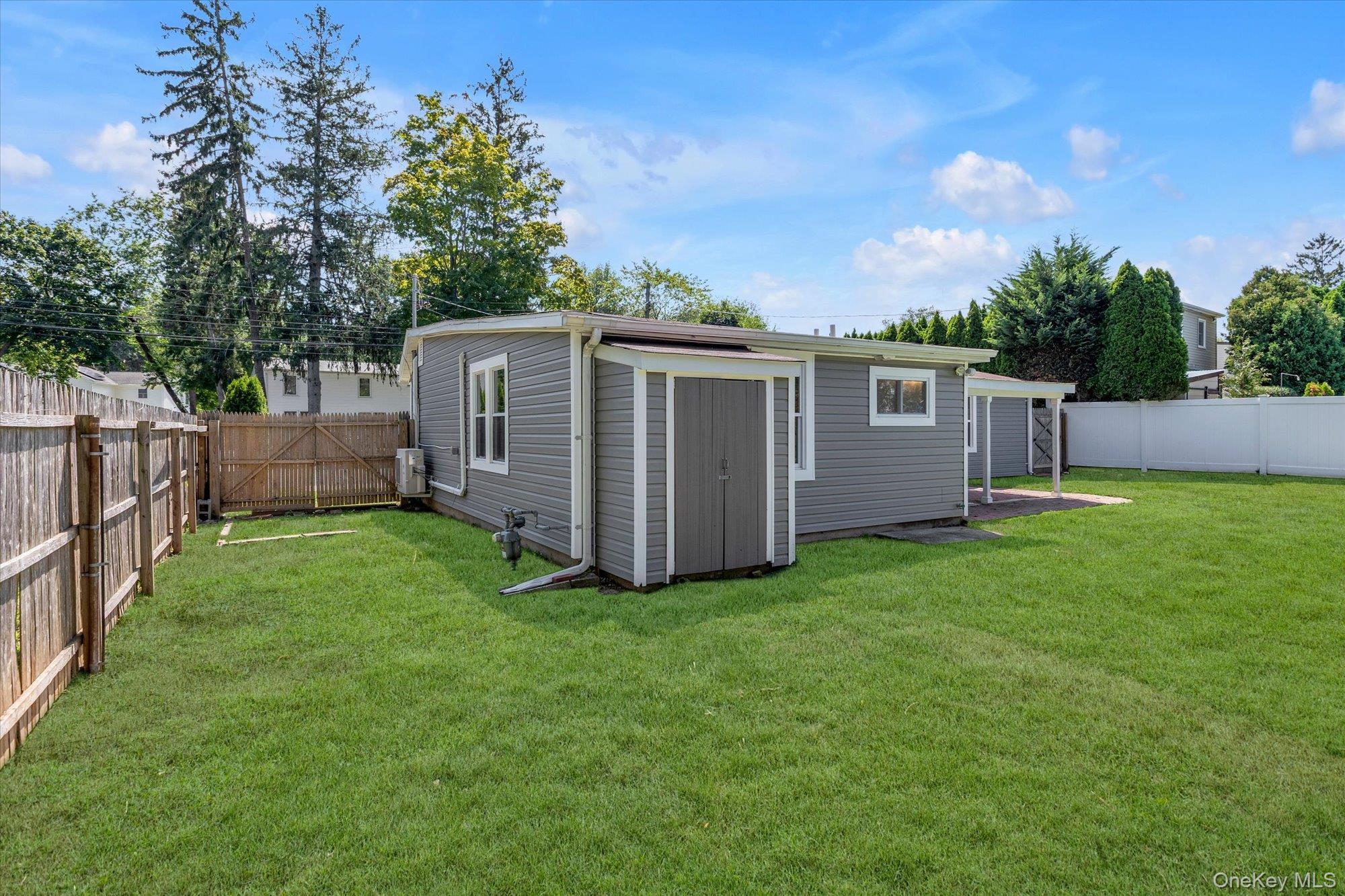 Single Family Eckert Street  Suffolk County, NY 11746, MLS-1037715-16