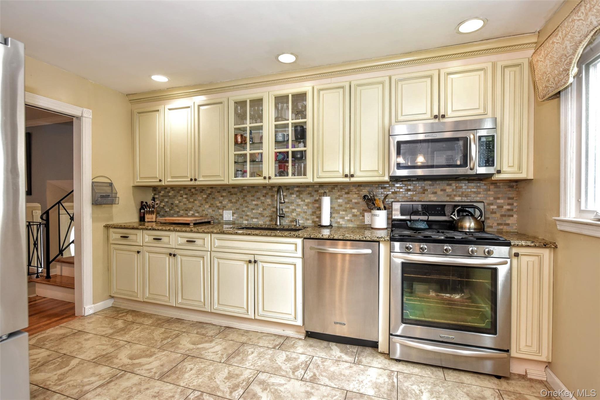 Single Family Forest Knoll Drive Rockland County, NY 10901, MLS-1037717-21