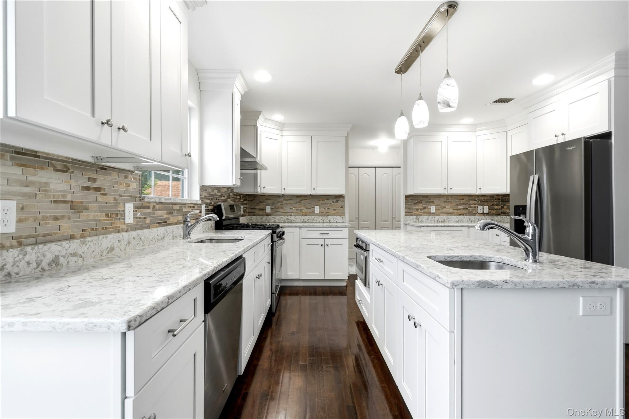 Single Family Southard Avenue  Suffolk County, NY 11704, MLS-1037727-2