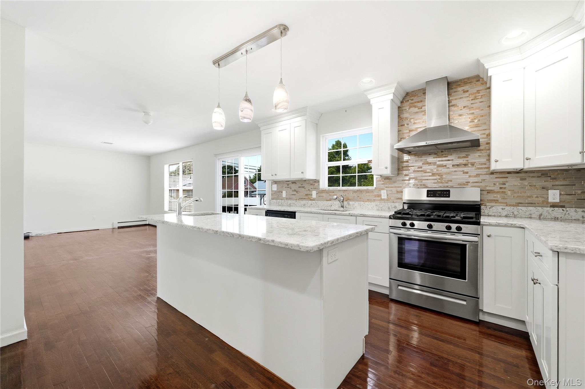 Single Family Southard Avenue  Suffolk County, NY 11704, MLS-1037727-3