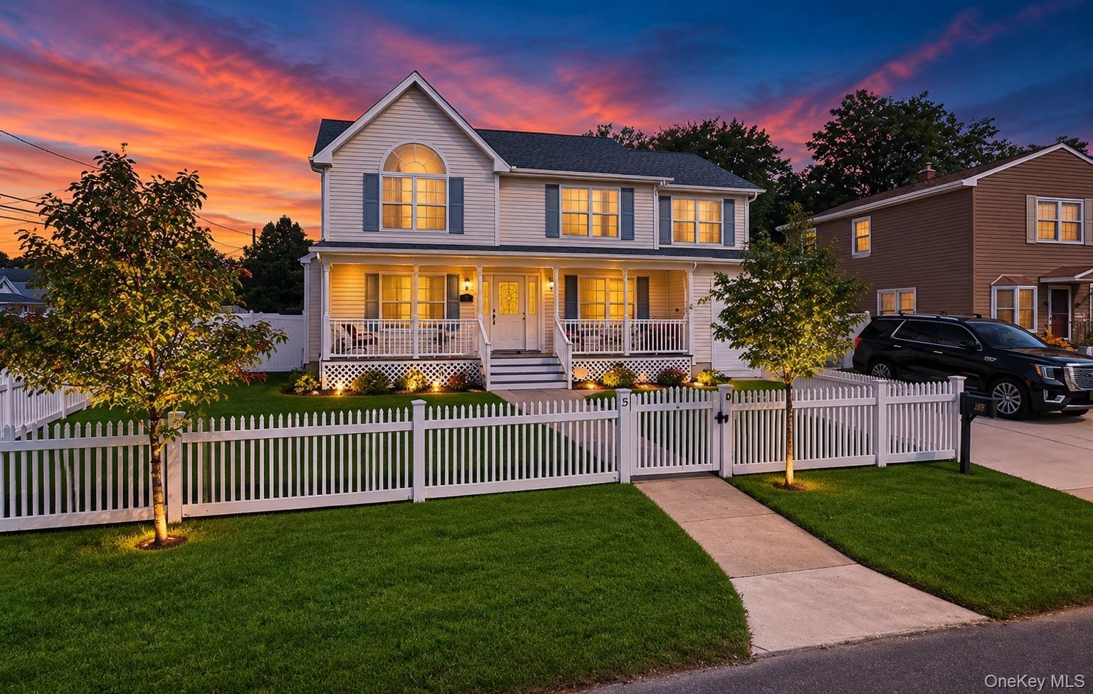 Single Family Southard Avenue  Suffolk County, NY 11704, MLS-1037727-32