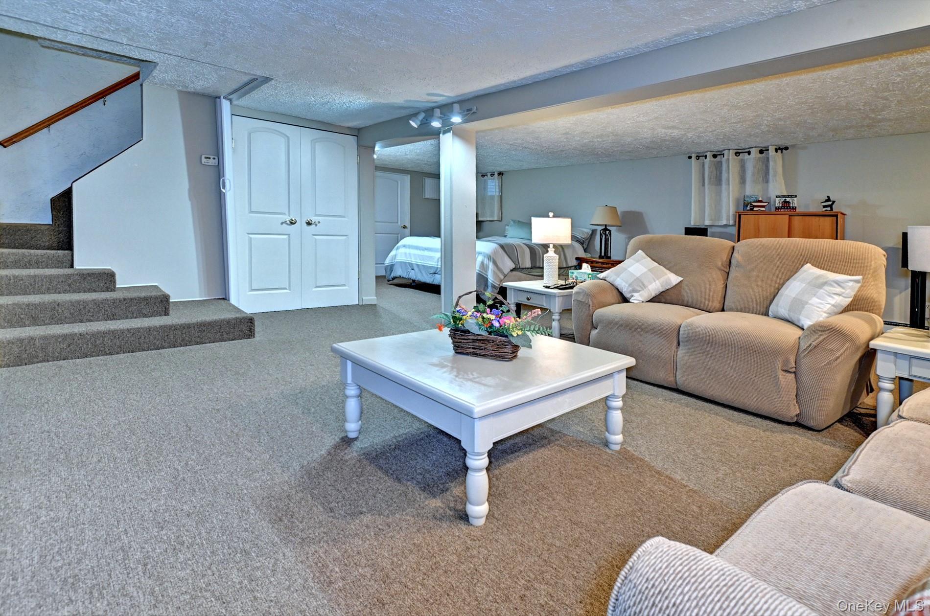 Single Family Shenandoah Boulevard N  Suffolk County, NY 11767, MLS-1037737-21