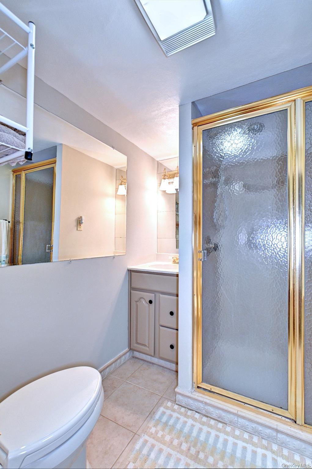 Single Family Shenandoah Boulevard N  Suffolk County, NY 11767, MLS-1037737-24