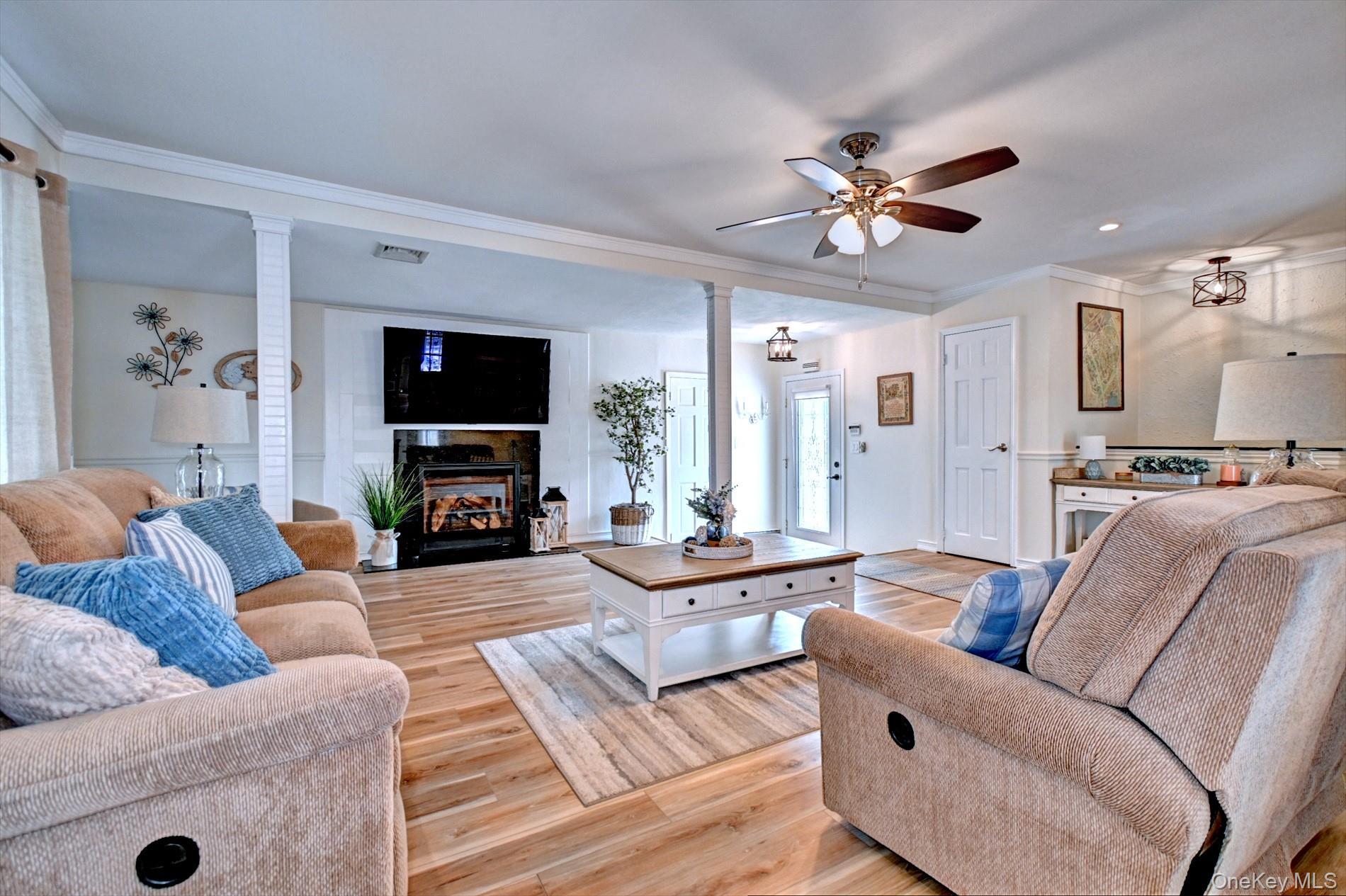 Single Family Shenandoah Boulevard N  Suffolk County, NY 11767, MLS-1037737-9