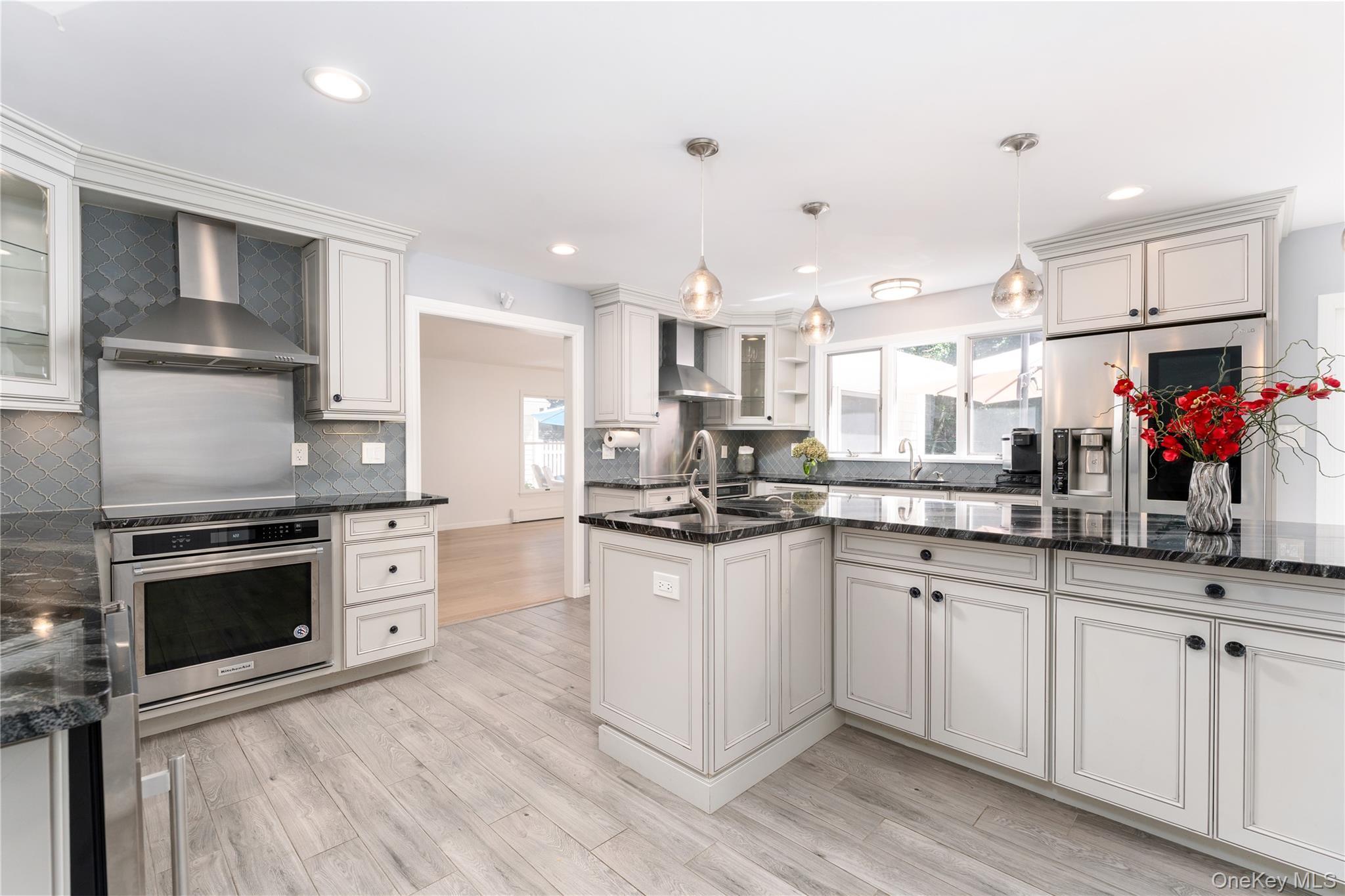 Single Family Davids Way  Suffolk County, NY 11777, MLS-1037738-13