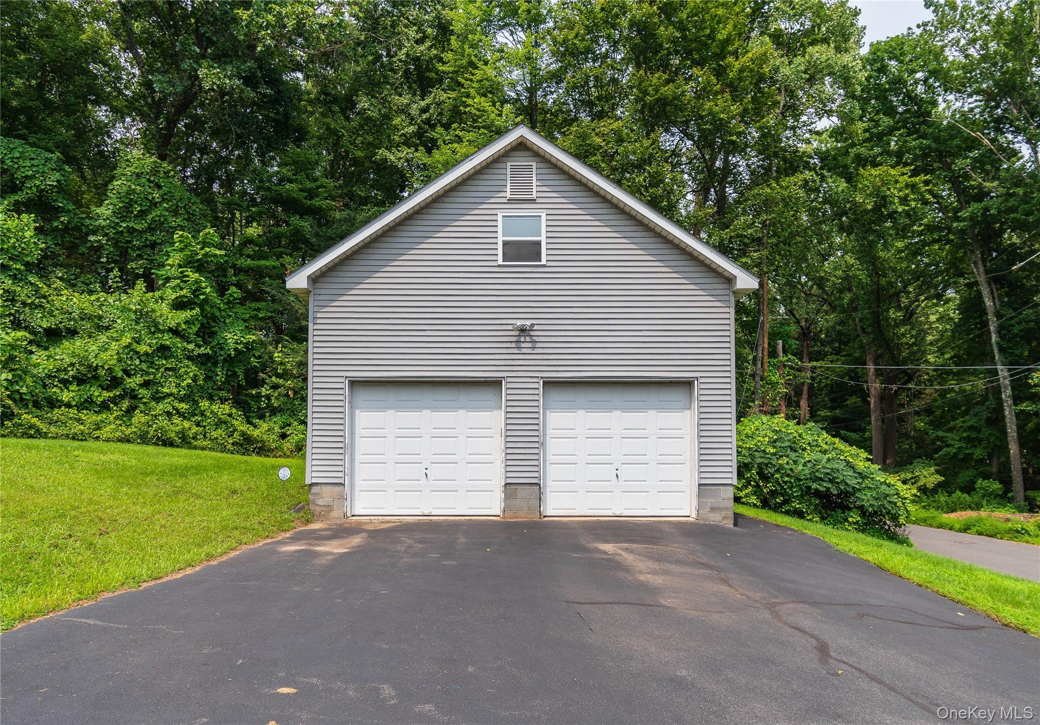 Single Family Parkcrest Drive  Ulster County, NY 12472, MLS-1037740-27