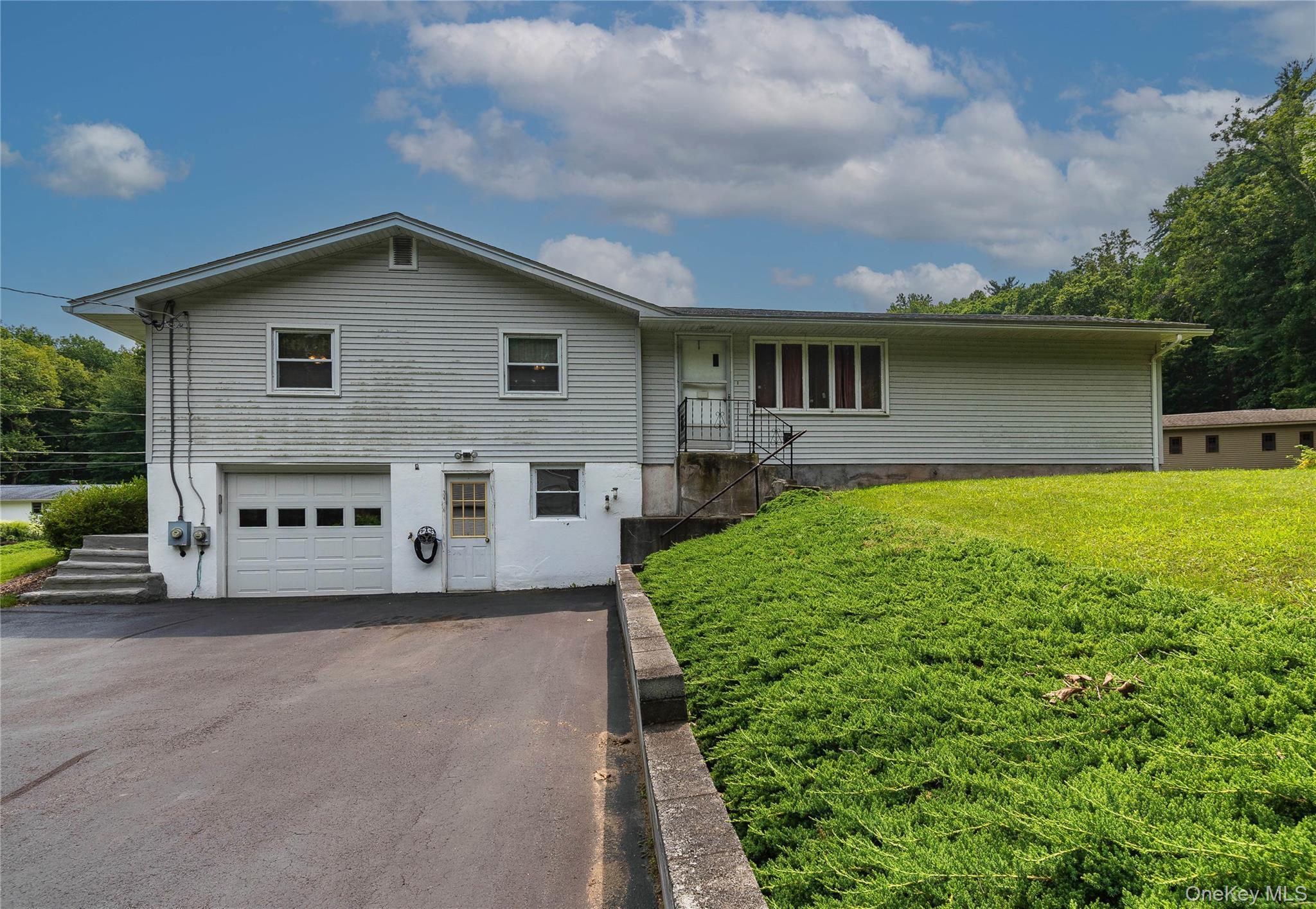 Single Family Parkcrest Drive  Ulster County, NY 12472, MLS-1037740-3
