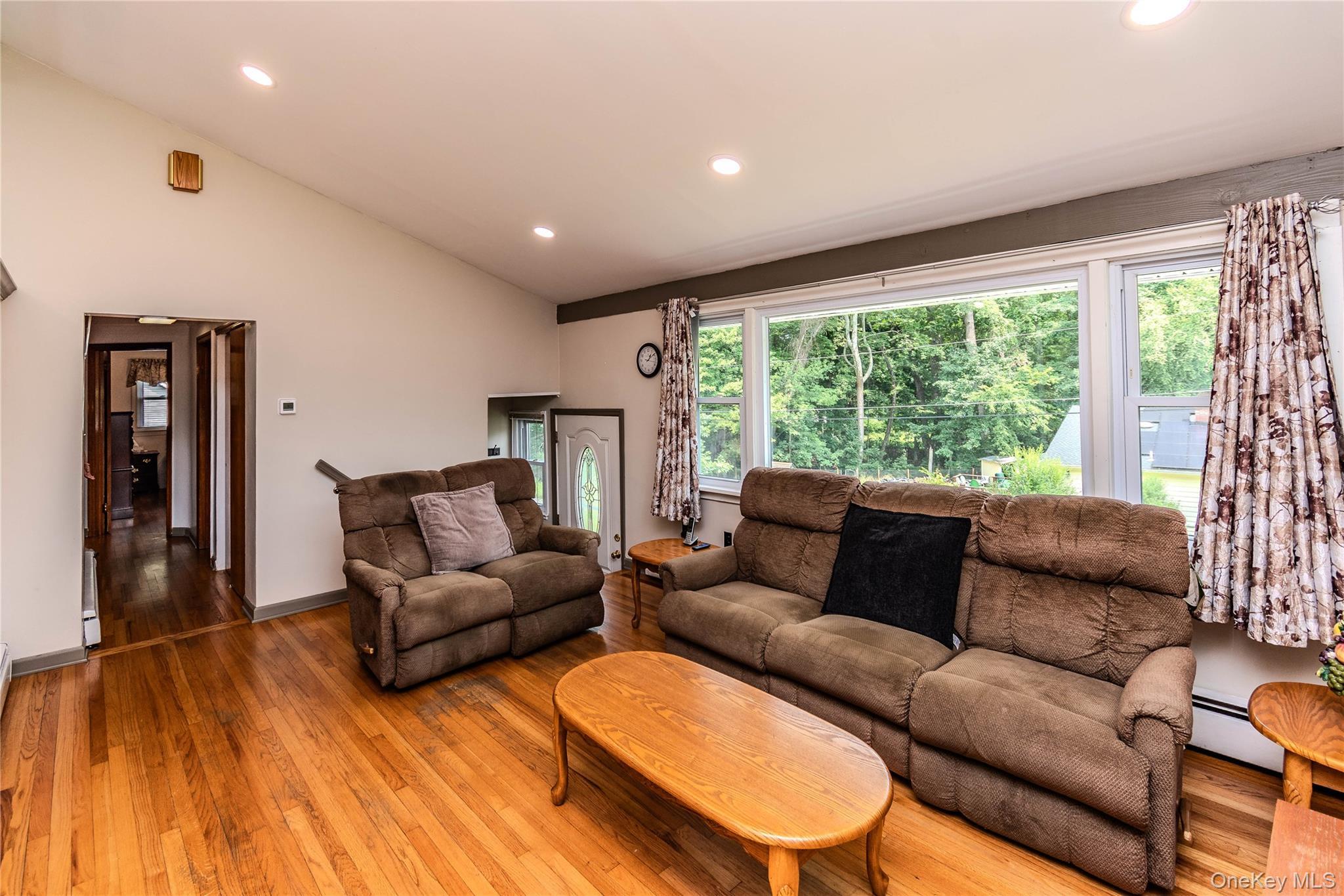 Single Family Parkcrest Drive  Ulster County, NY 12472, MLS-1037740-6