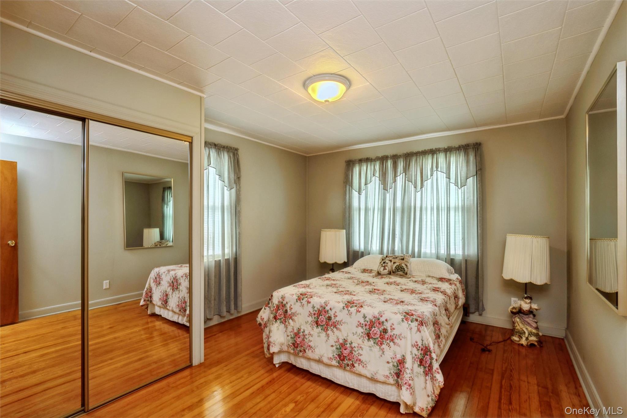 Single Family Litchfield Avenue  Suffolk County, NY 11702, MLS-1037760-13