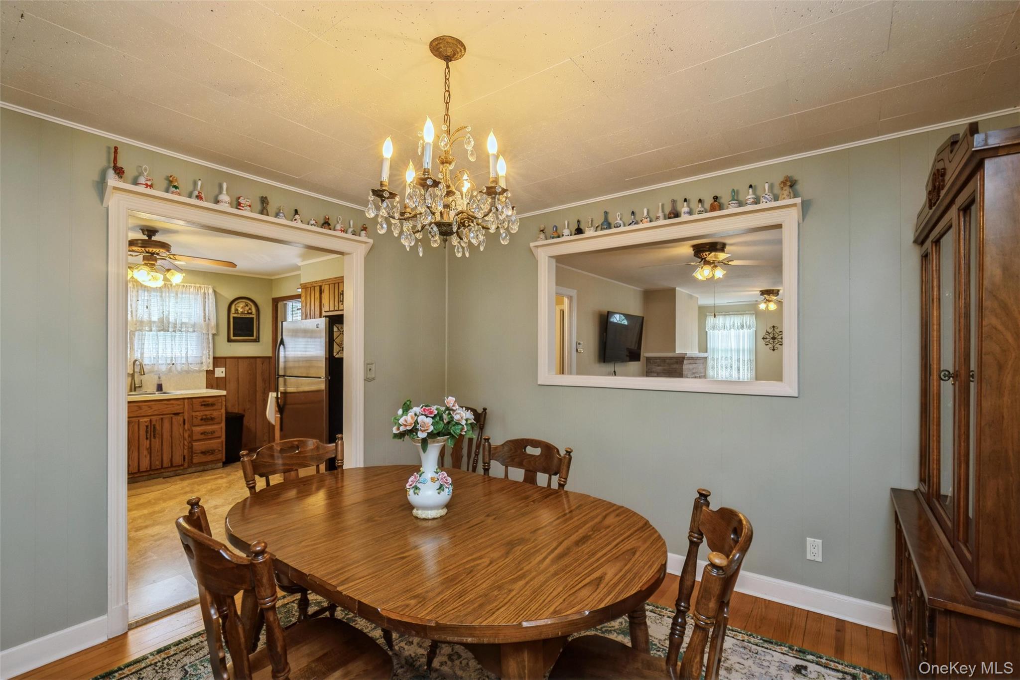 Single Family Litchfield Avenue  Suffolk County, NY 11702, MLS-1037760-8