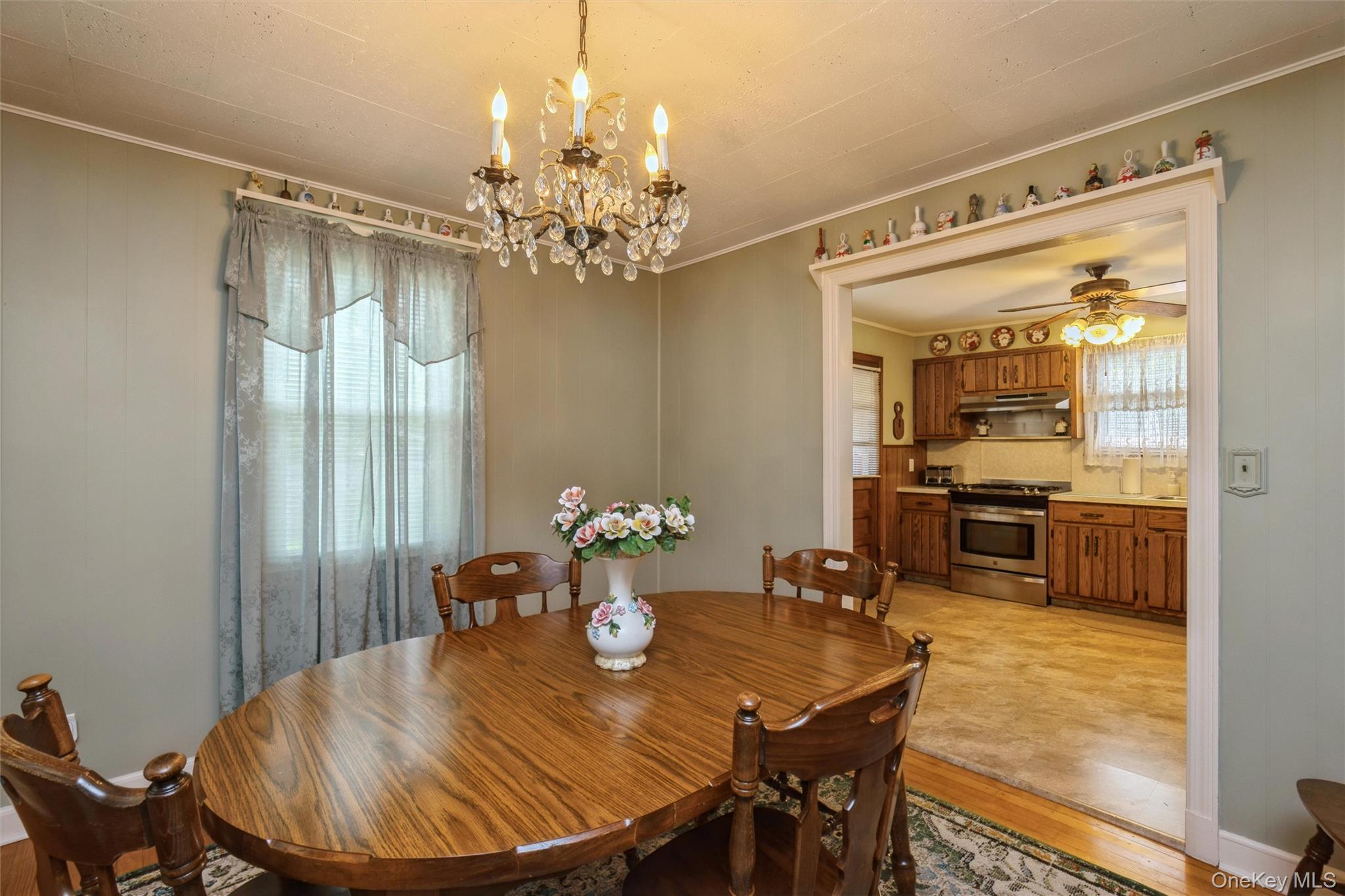 Single Family Litchfield Avenue  Suffolk County, NY 11702, MLS-1037760-9