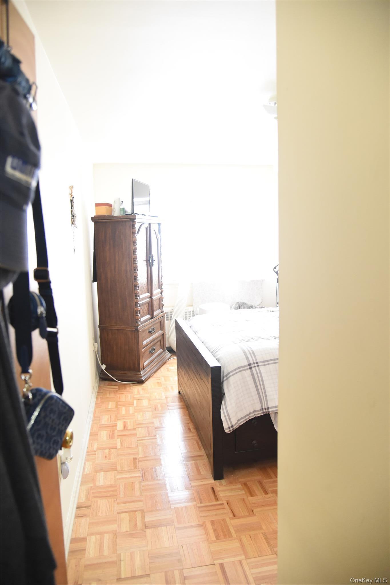 Single Family Radio Drive  Bronx, NY 10465, MLS-1037782-10