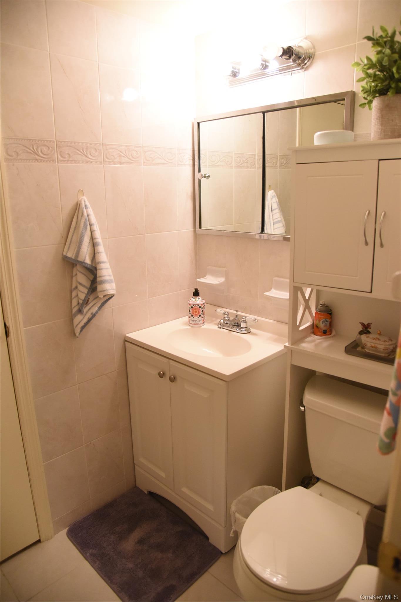 Single Family Radio Drive  Bronx, NY 10465, MLS-1037782-20