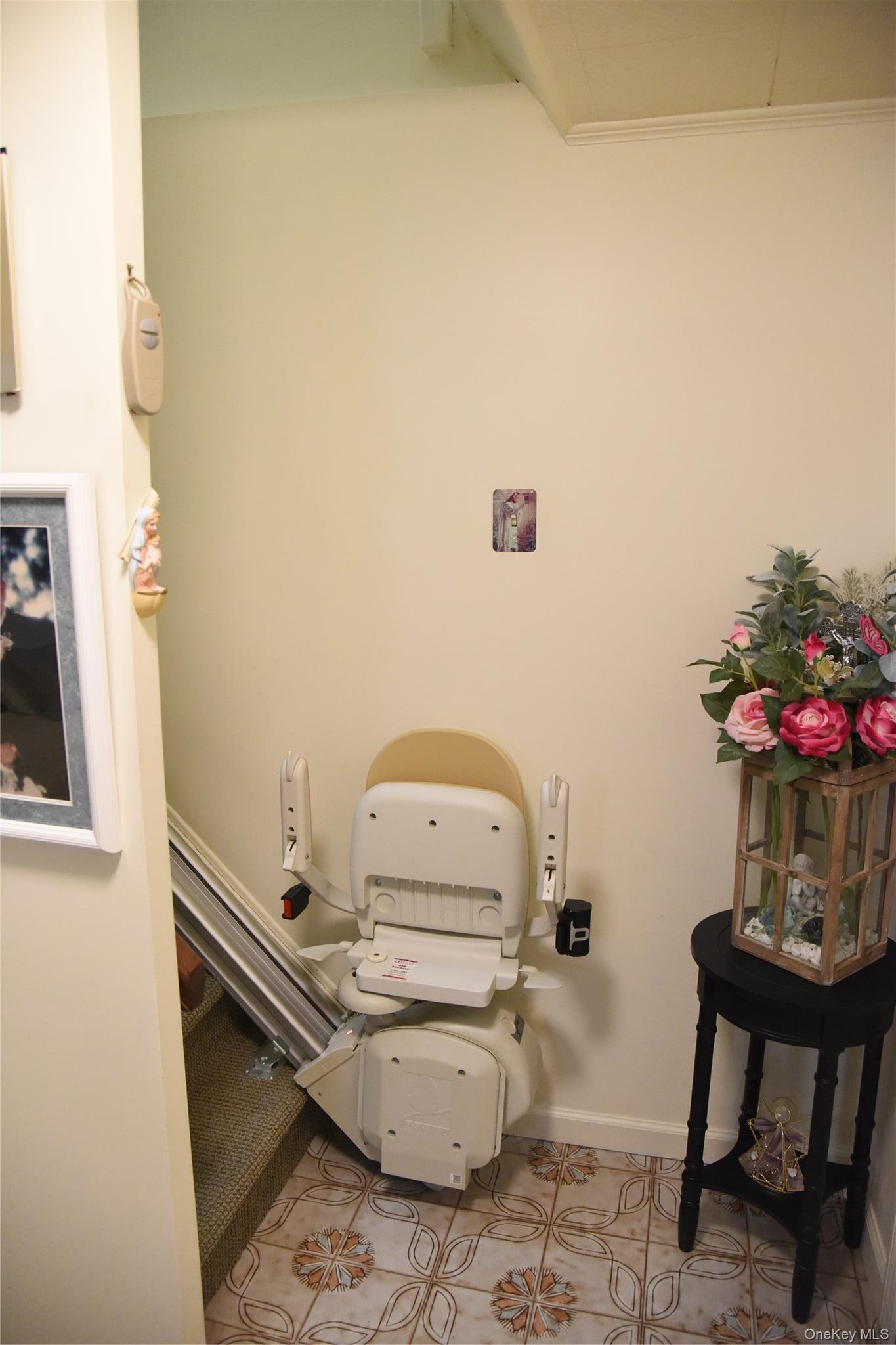 Single Family Radio Drive  Bronx, NY 10465, MLS-1037782-22