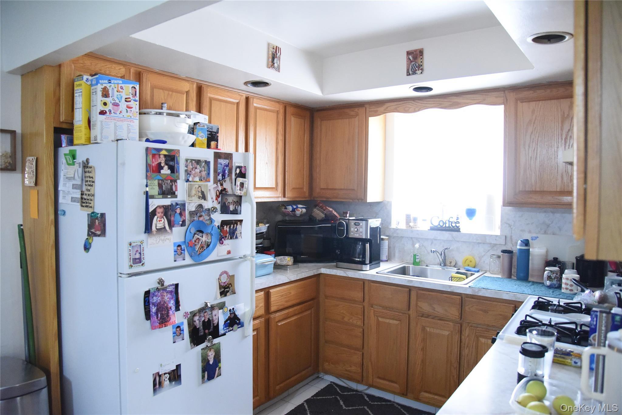 Single Family Radio Drive  Bronx, NY 10465, MLS-1037782-25