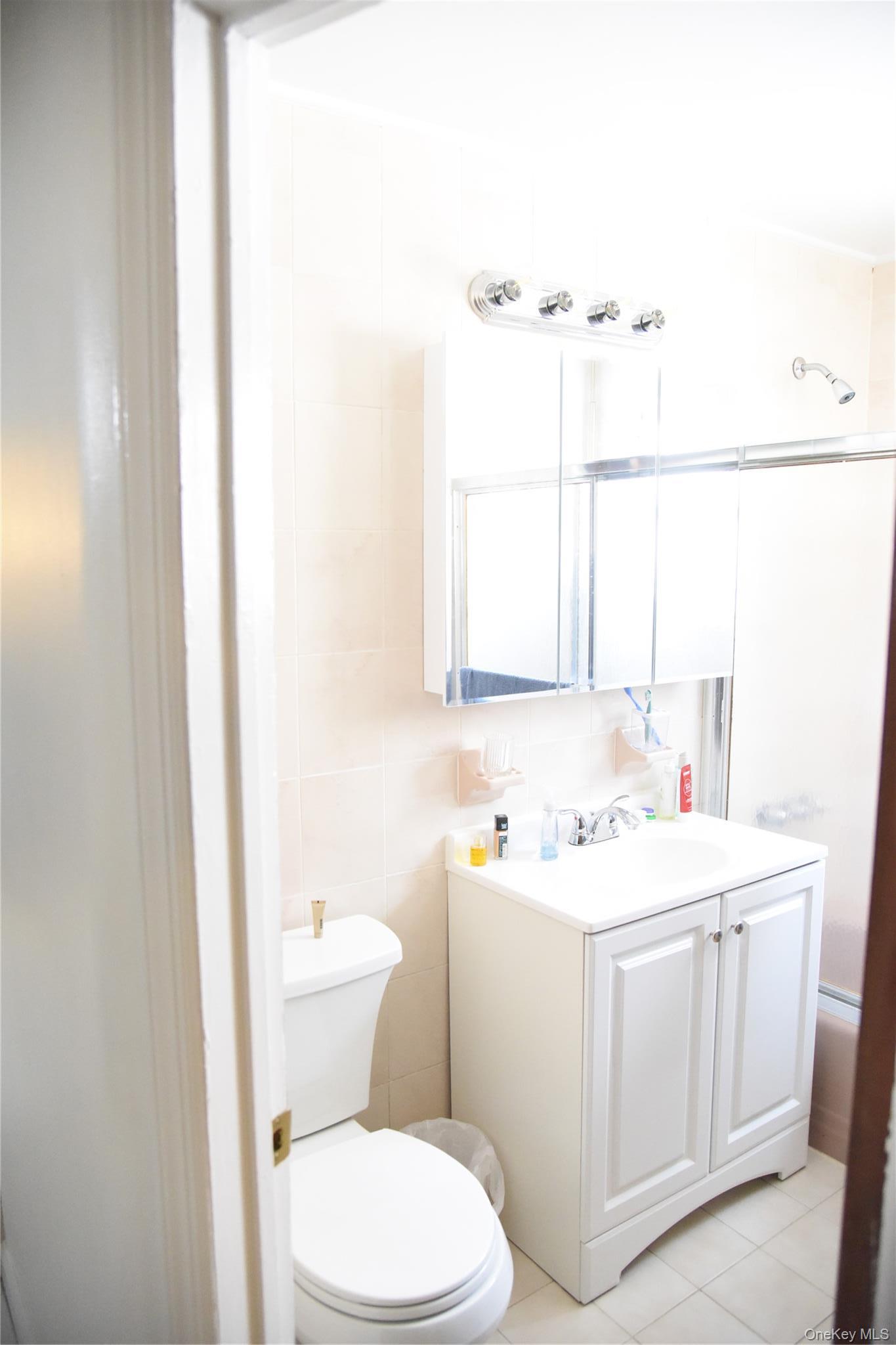 Single Family Radio Drive  Bronx, NY 10465, MLS-1037782-30