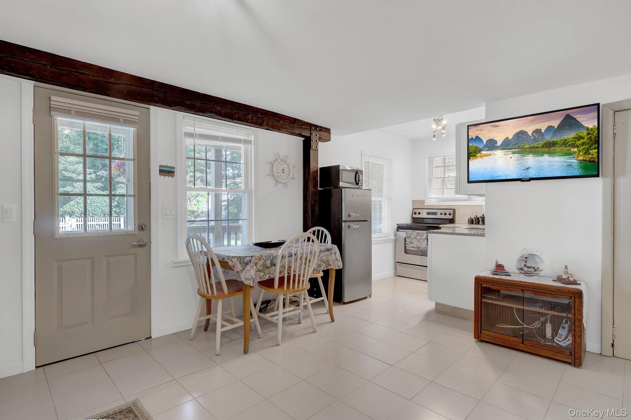 Single Family Woodcliff Trail  Suffolk County, NY 11933, MLS-1037783-27