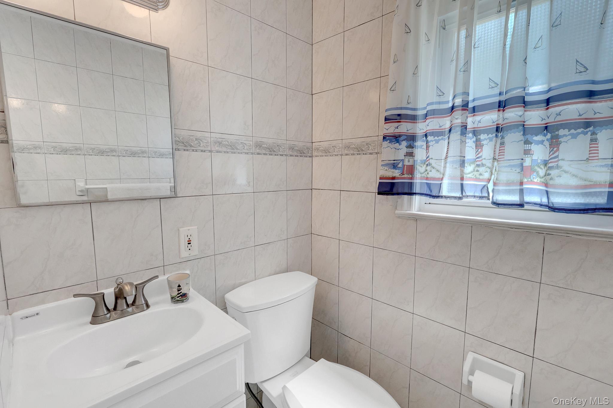 Single Family Woodcliff Trail  Suffolk County, NY 11933, MLS-1037783-34
