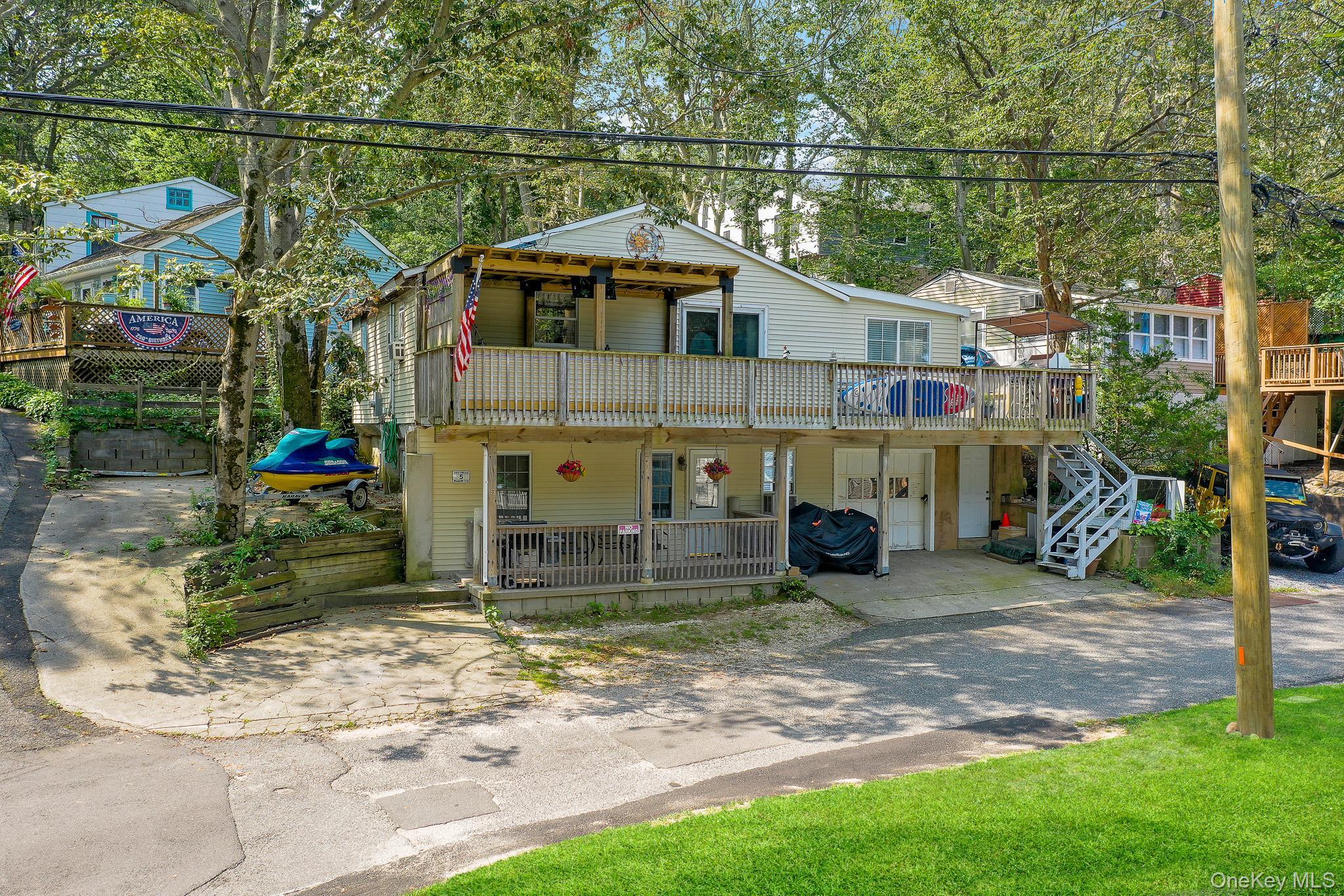 Single Family Woodcliff Trail  Suffolk County, NY 11933, MLS-1037783-38