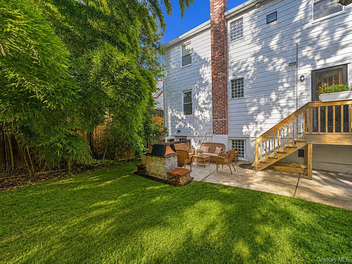 Single Family Juniper Road  Nassau County, NY 11050, MLS-1037787-24