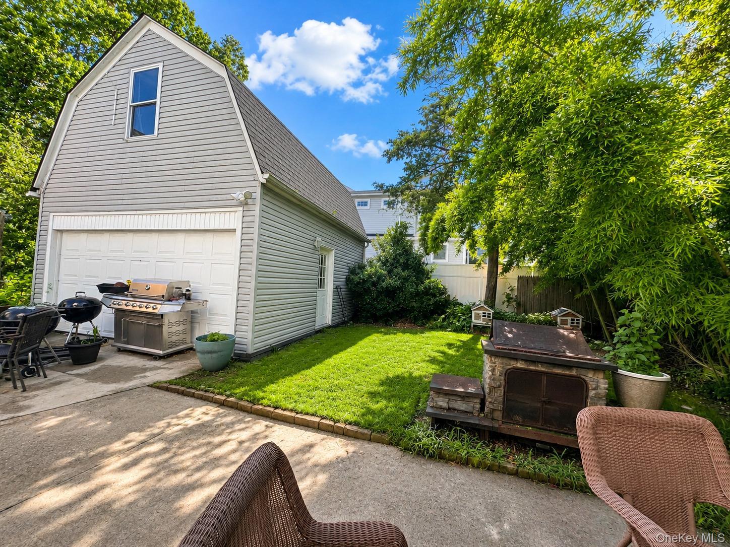 Single Family Juniper Road  Nassau County, NY 11050, MLS-1037787-25