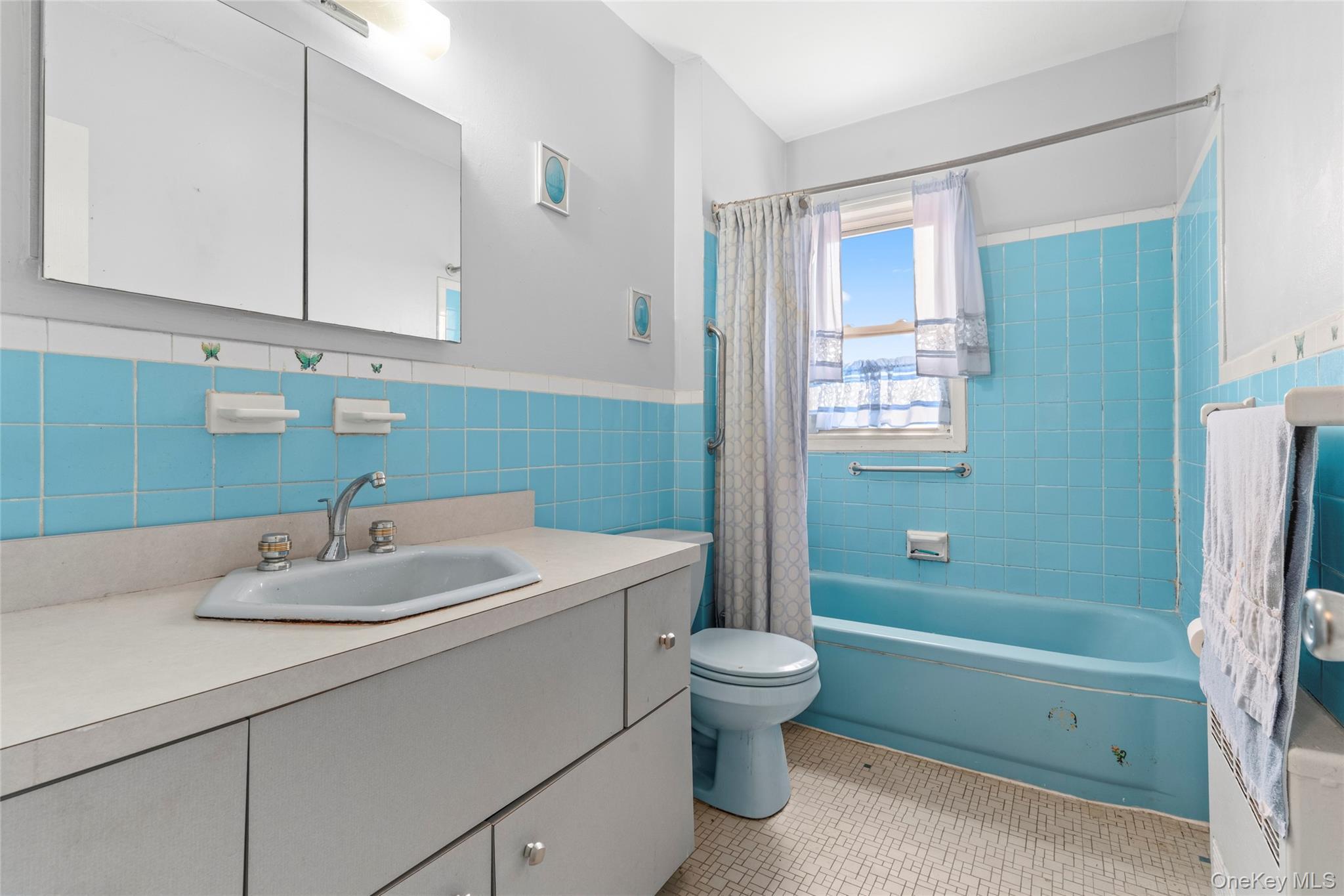 Single Family 48th Avenue Queens, NY 11368, MLS-1037790-14