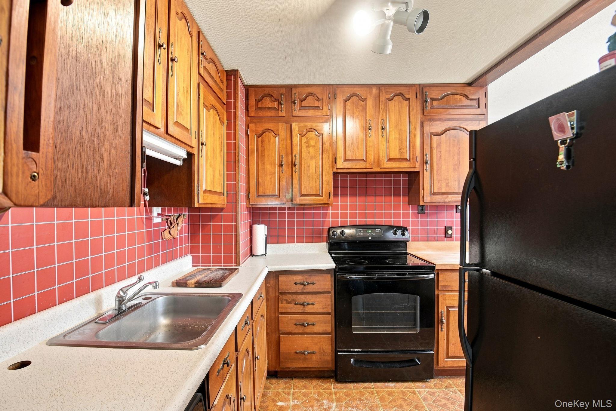 Single Family Kinderhook Drive  Dutchess County, NY 12603, MLS-1037795-11