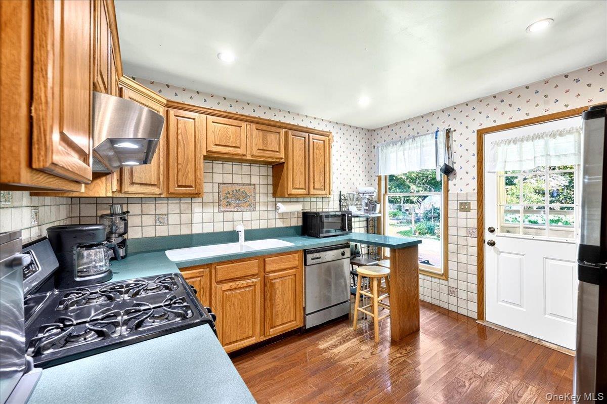 Single Family Biltmore Drive Suffolk County, NY 11951, MLS-1037810-11