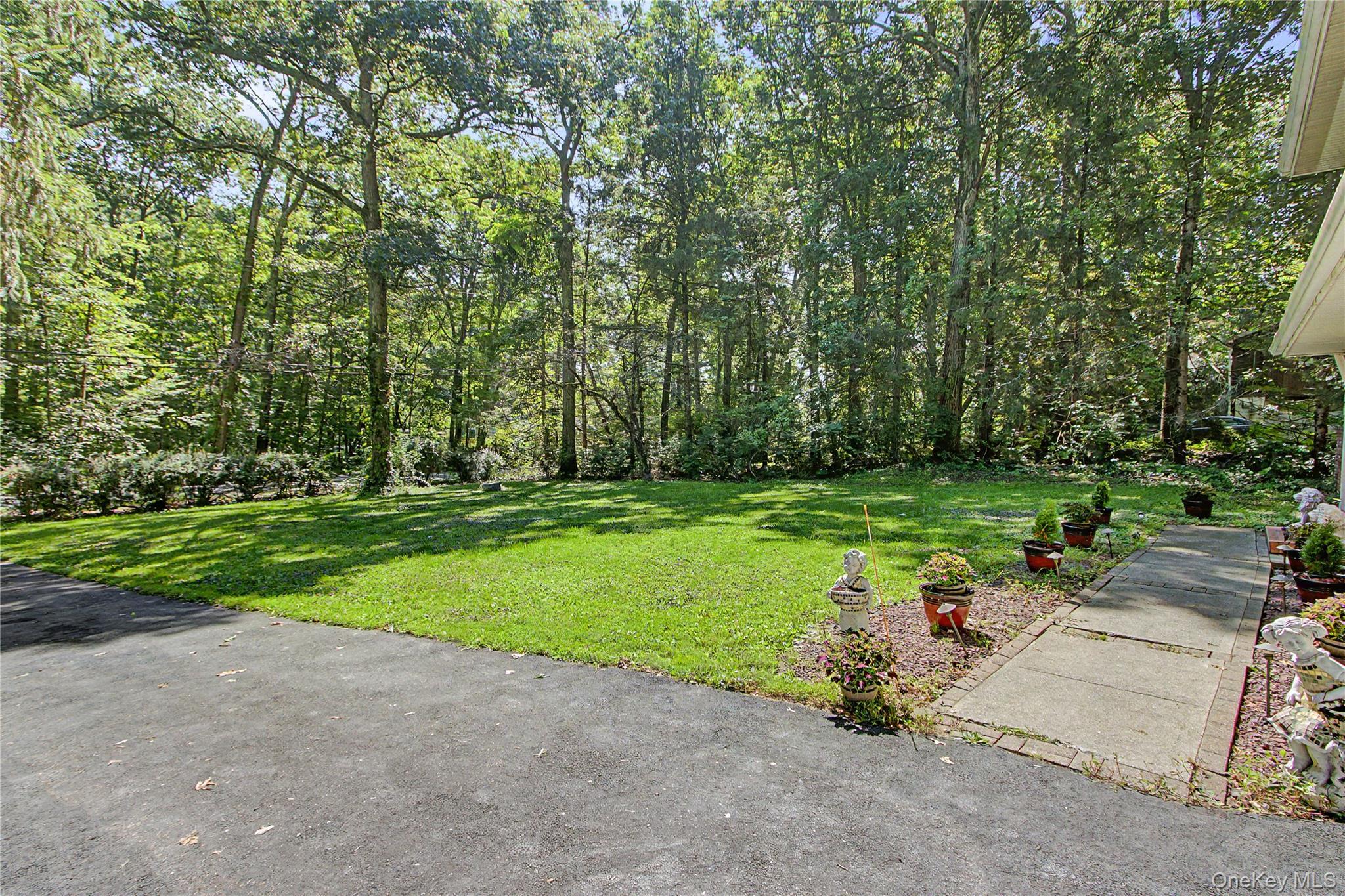 Single Family Blueberry Lane  Dutchess County, NY 12582, MLS-1037821-32