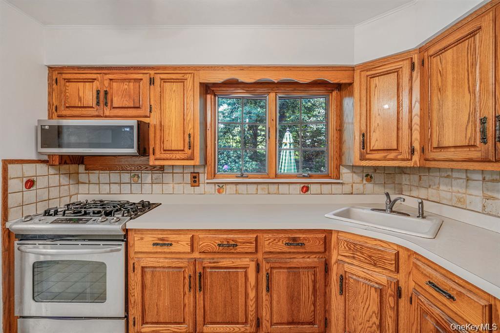 Single Family Gristmill Lane Suffolk County, NY 11743, MLS-1037824-10
