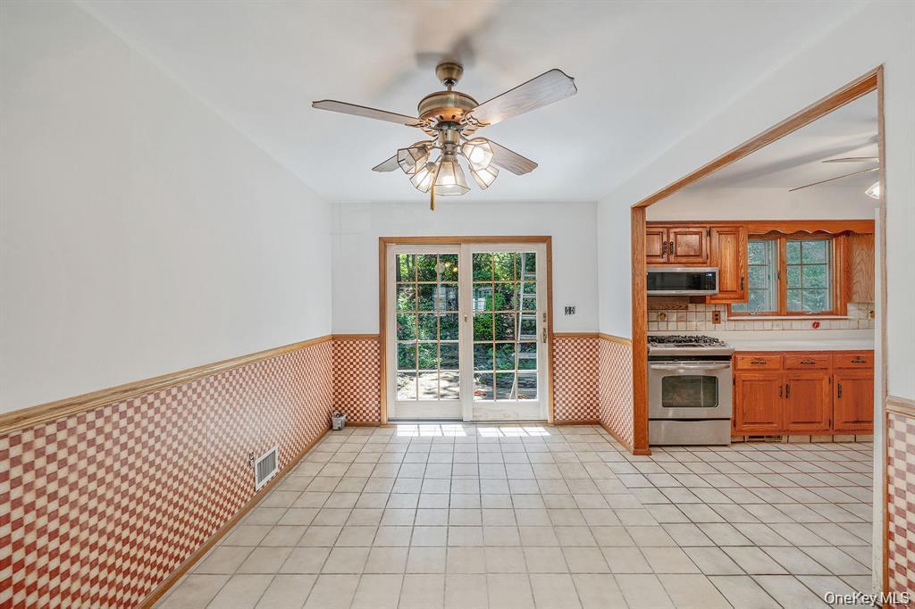 Single Family Gristmill Lane Suffolk County, NY 11743, MLS-1037824-7