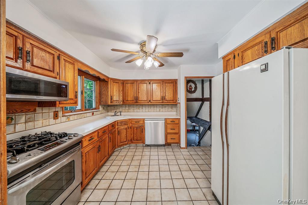 Single Family Gristmill Lane Suffolk County, NY 11743, MLS-1037824-8