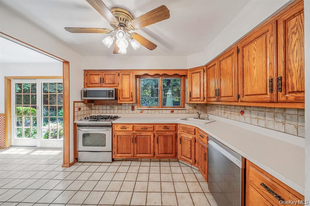 Single Family Gristmill Lane Suffolk County, NY 11743, MLS-1037824-9