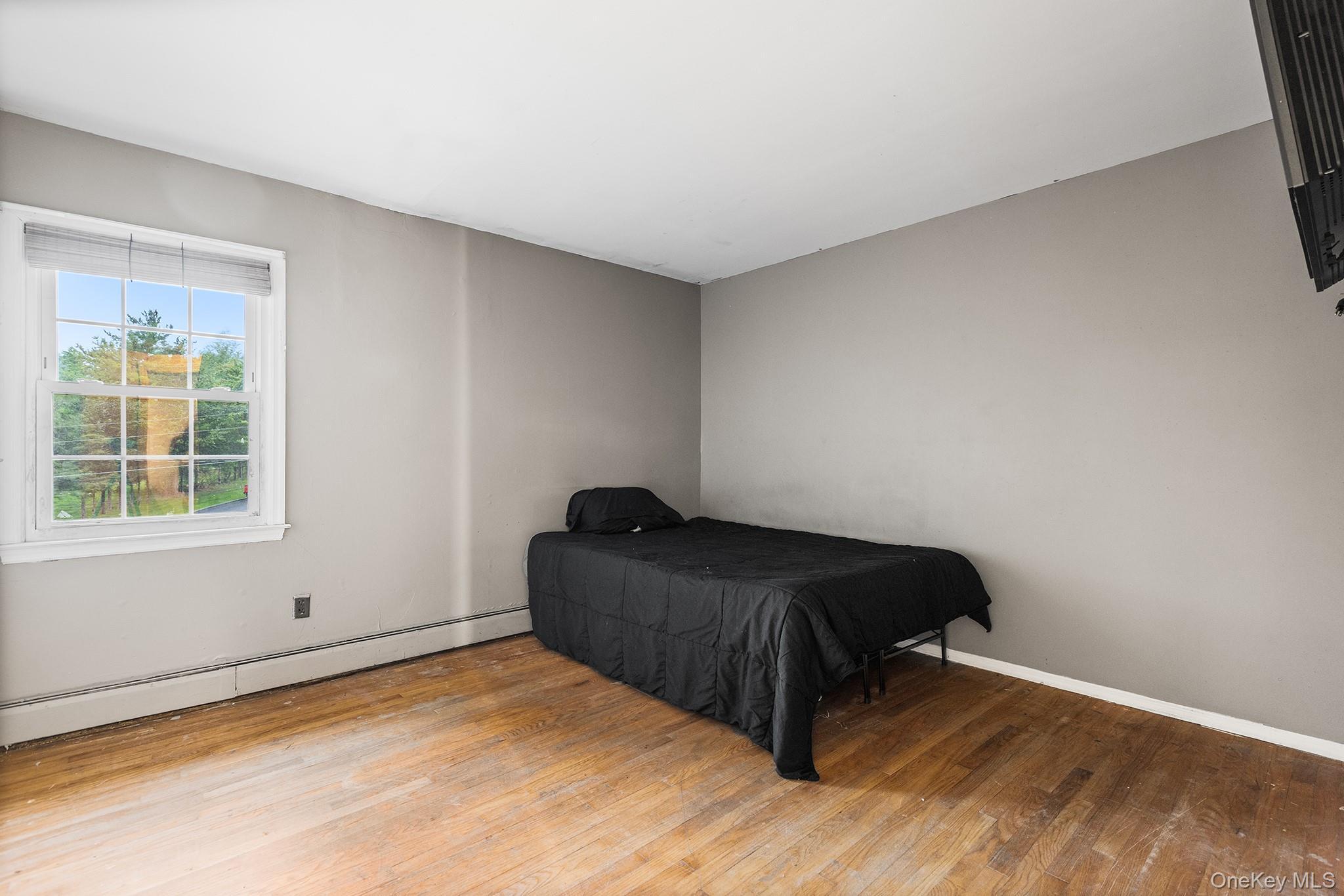 Single Family Hillview Circle Dutchess County, NY 12603, MLS-1037847-15