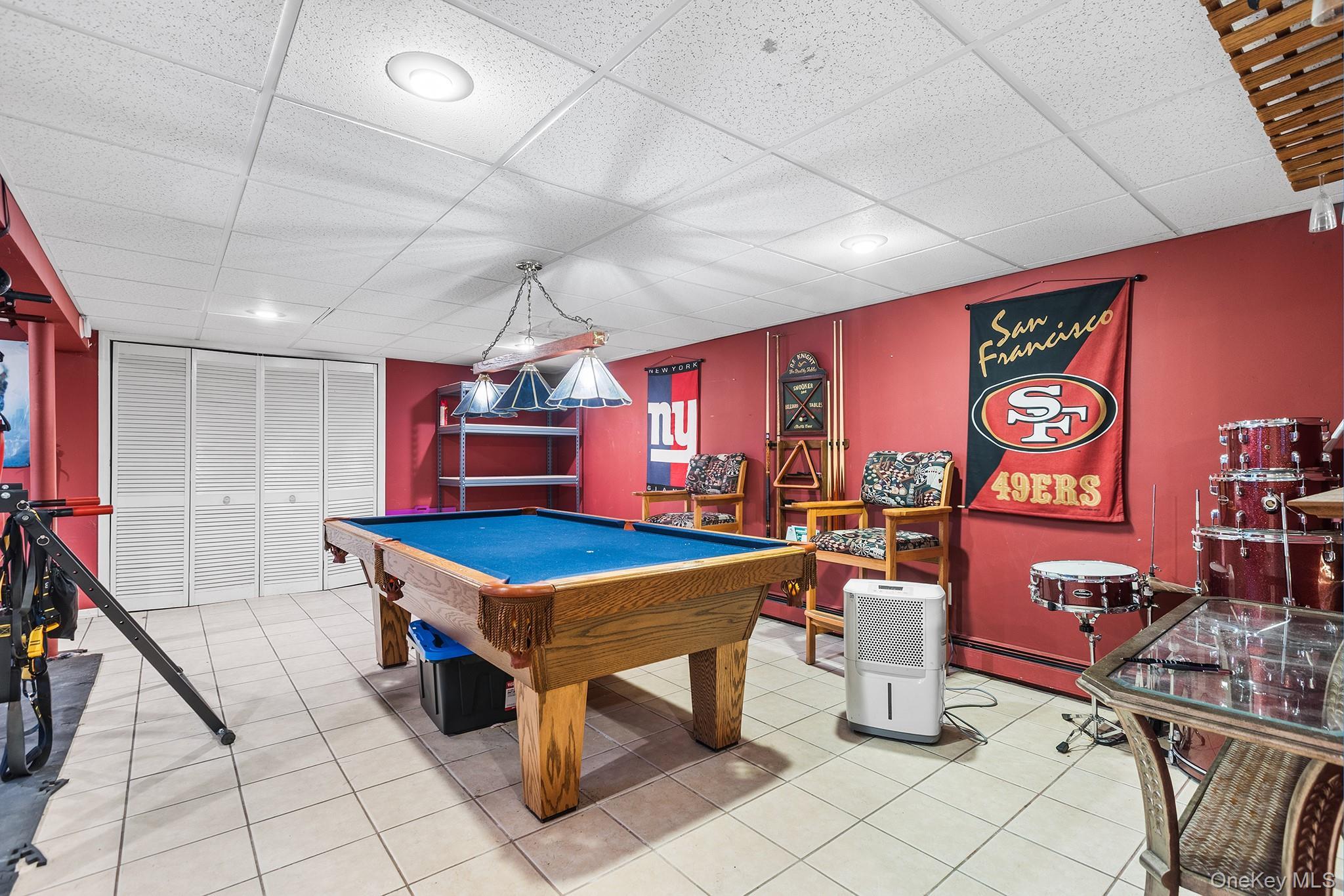 Single Family Hillview Circle Dutchess County, NY 12603, MLS-1037847-18