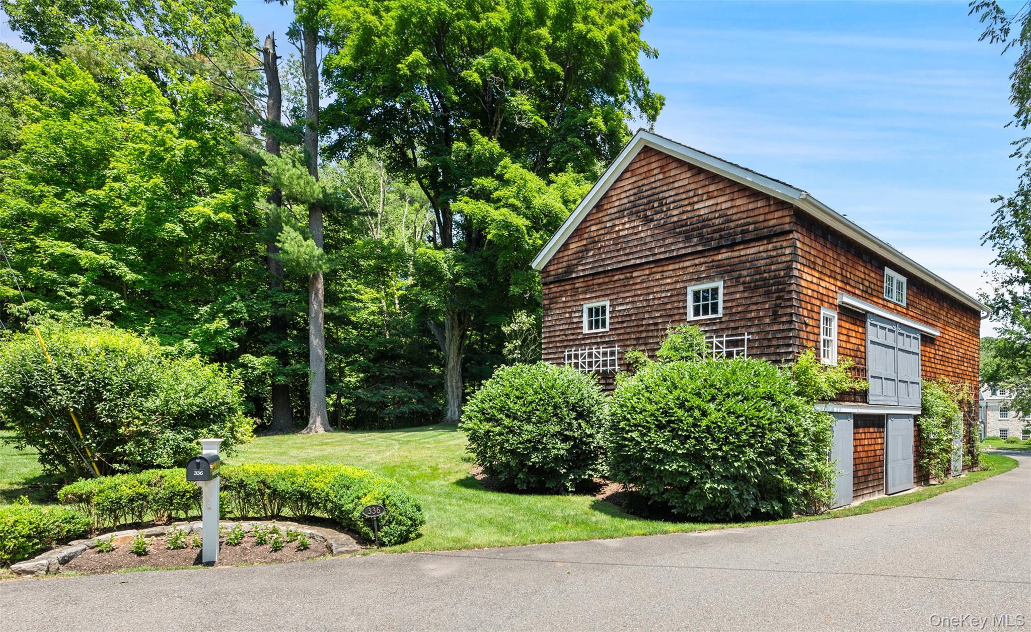 Single Family Cantitoe Street  Westchester County, NY 10507, MLS-1037849-34