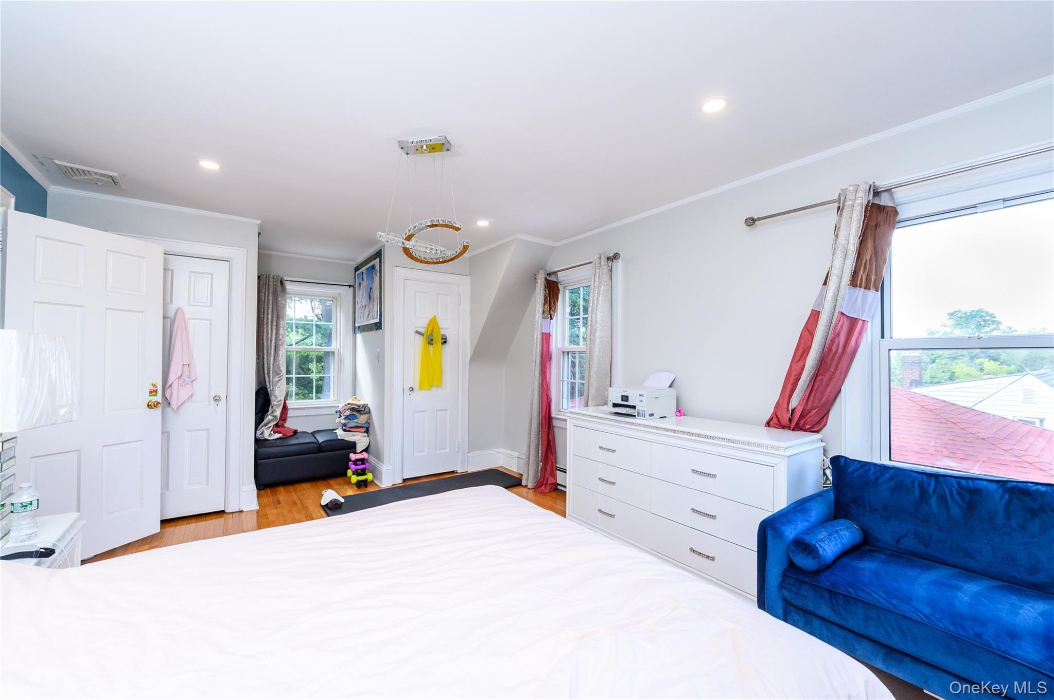Single Family 54th Avenue Queens, NY 11362, MLS-1037853-8