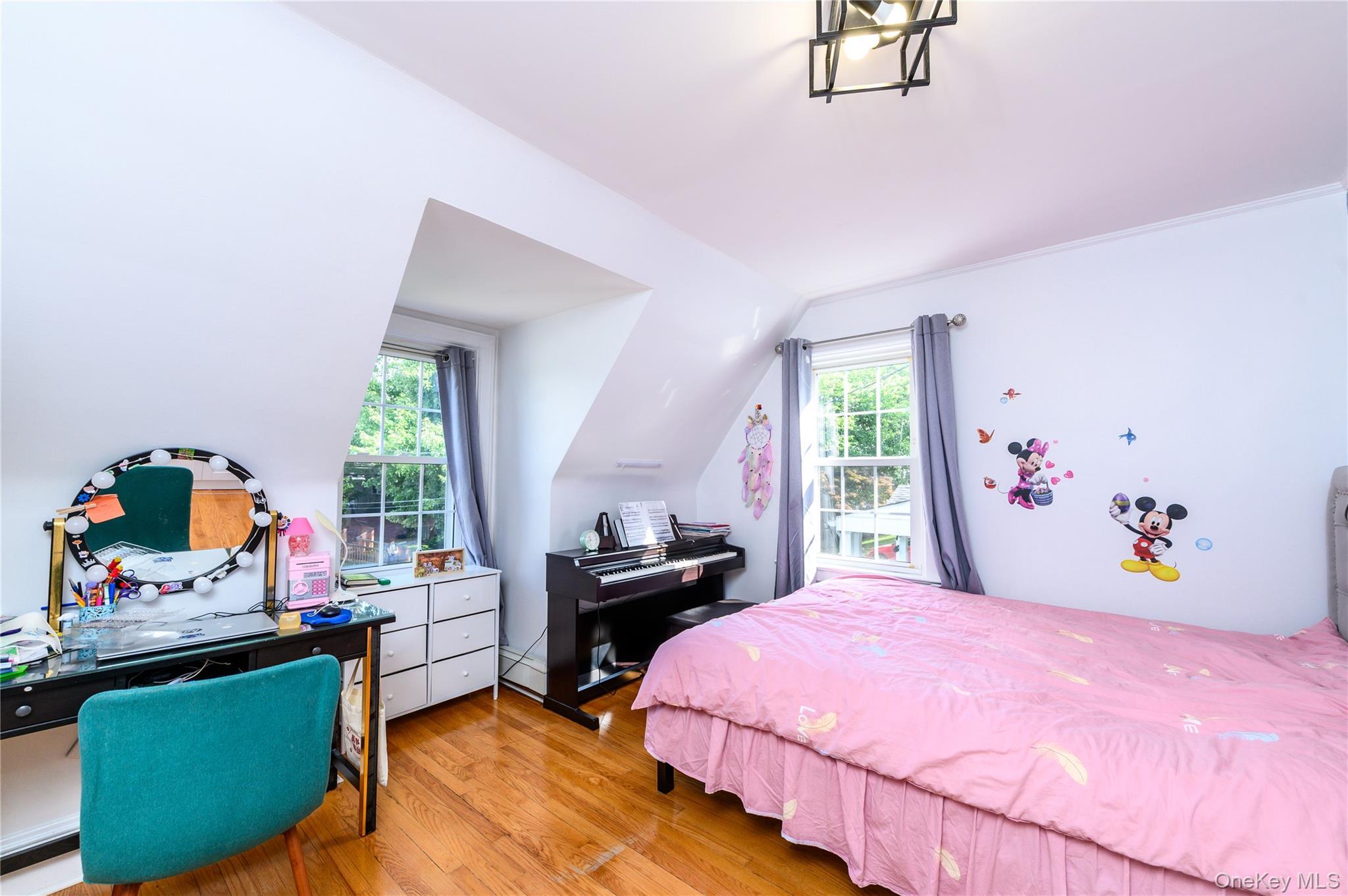 Single Family 54th Avenue Queens, NY 11362, MLS-1037853-9
