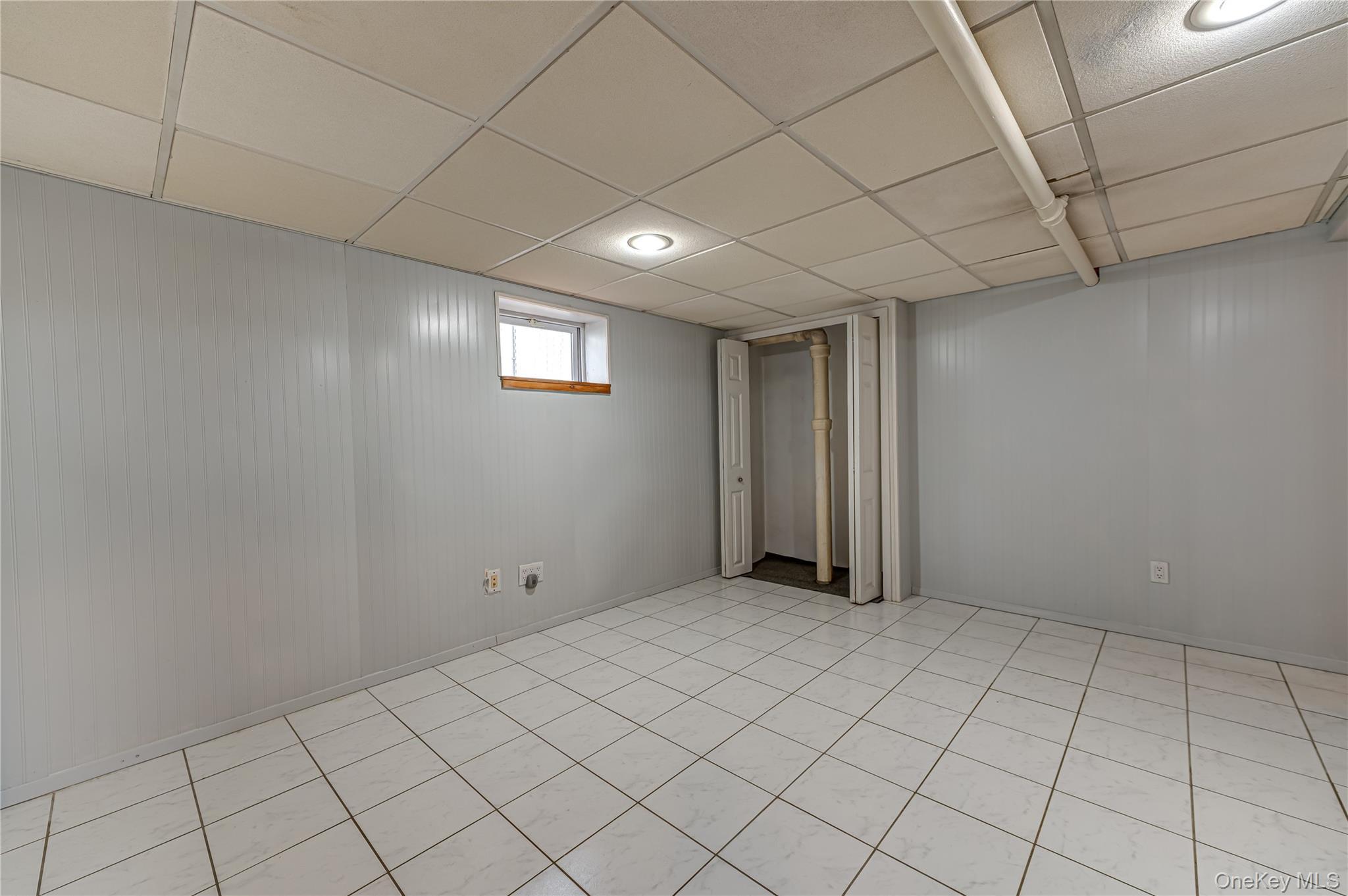 Single Family Yale Boulevard  Nassau County, NY 11040, MLS-1037857-18