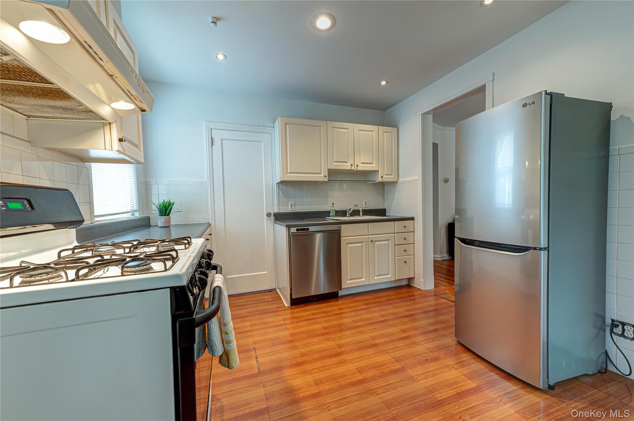 Single Family Yale Boulevard  Nassau County, NY 11040, MLS-1037857-8