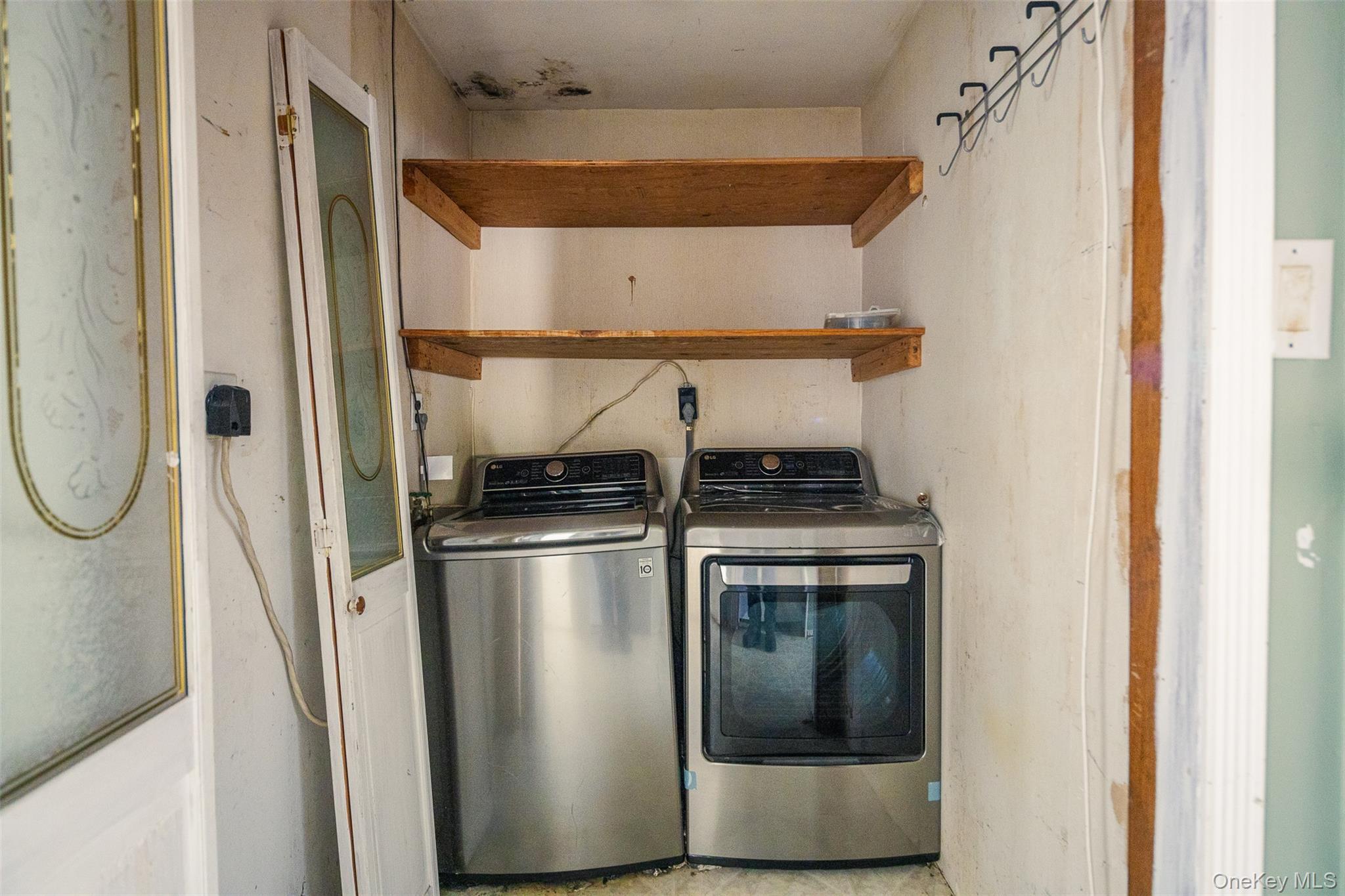 Single Family Schenk Drive Suffolk County, NY 11967, MLS-1037858-14
