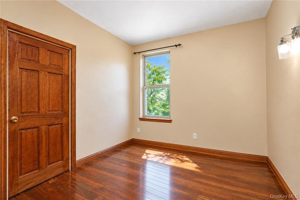 Single Family Kermit Place Brooklyn, NY 11218, MLS-1037861-17
