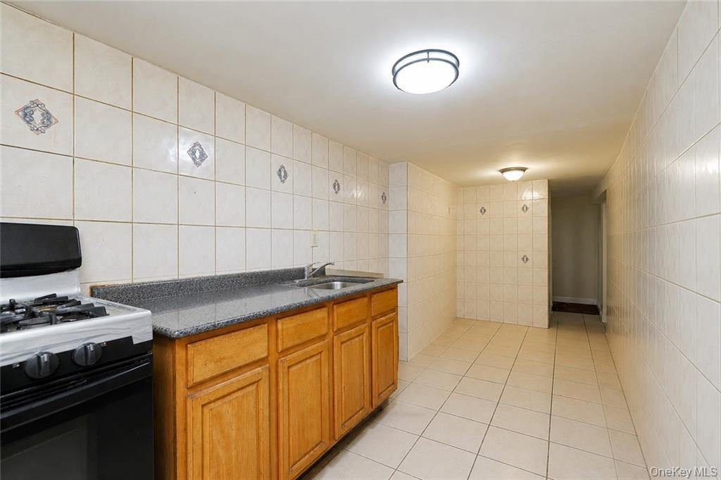 Single Family Kermit Place Brooklyn, NY 11218, MLS-1037861-33