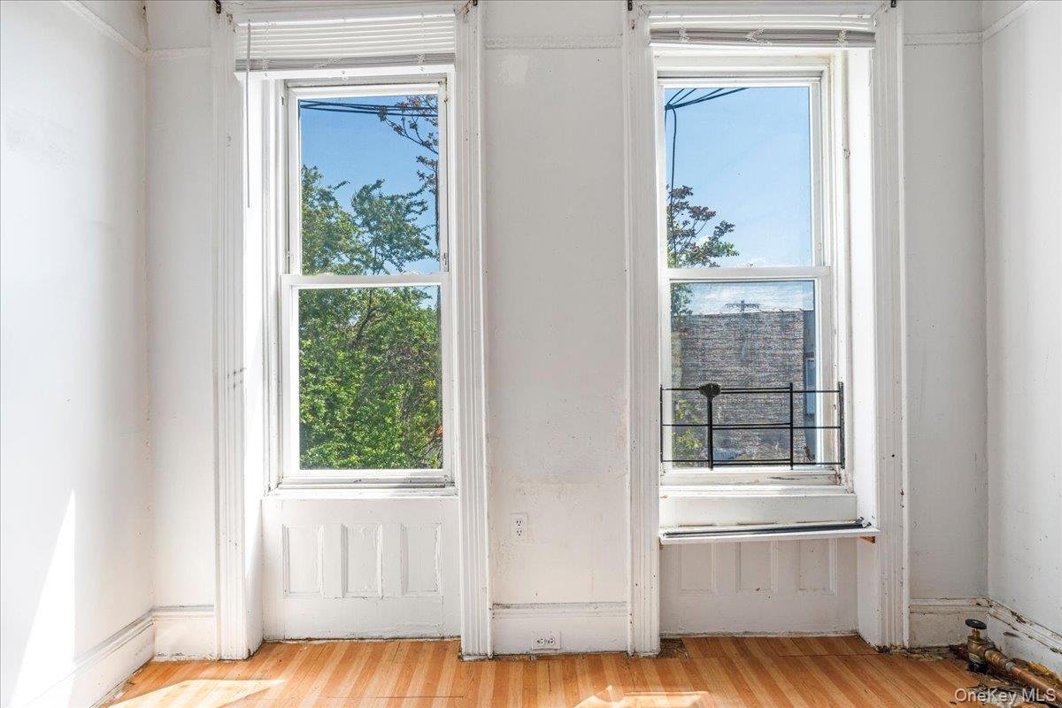 Single Family Eldert Lane  Brooklyn, NY 11208, MLS-1037862-23
