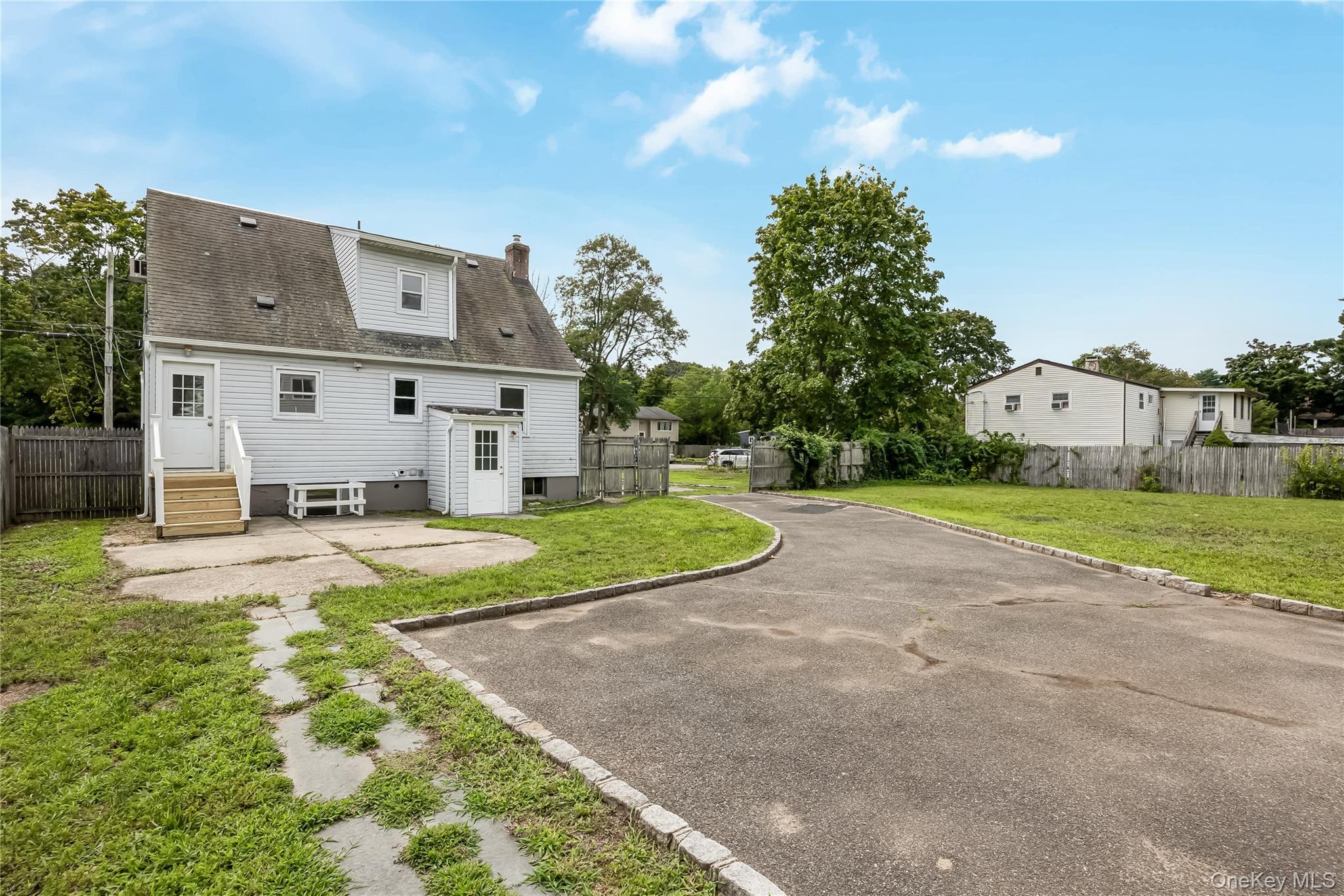 Single Family Ocean Avenue  Suffolk County, NY 11717, MLS-1037878-23