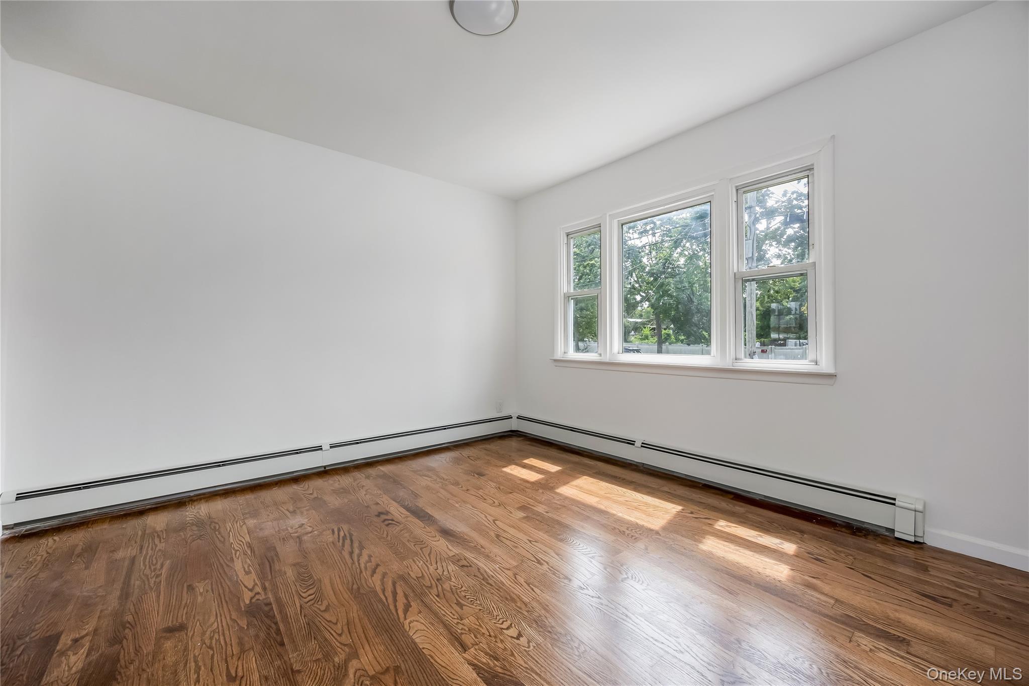 Single Family Ocean Avenue  Suffolk County, NY 11717, MLS-1037878-4