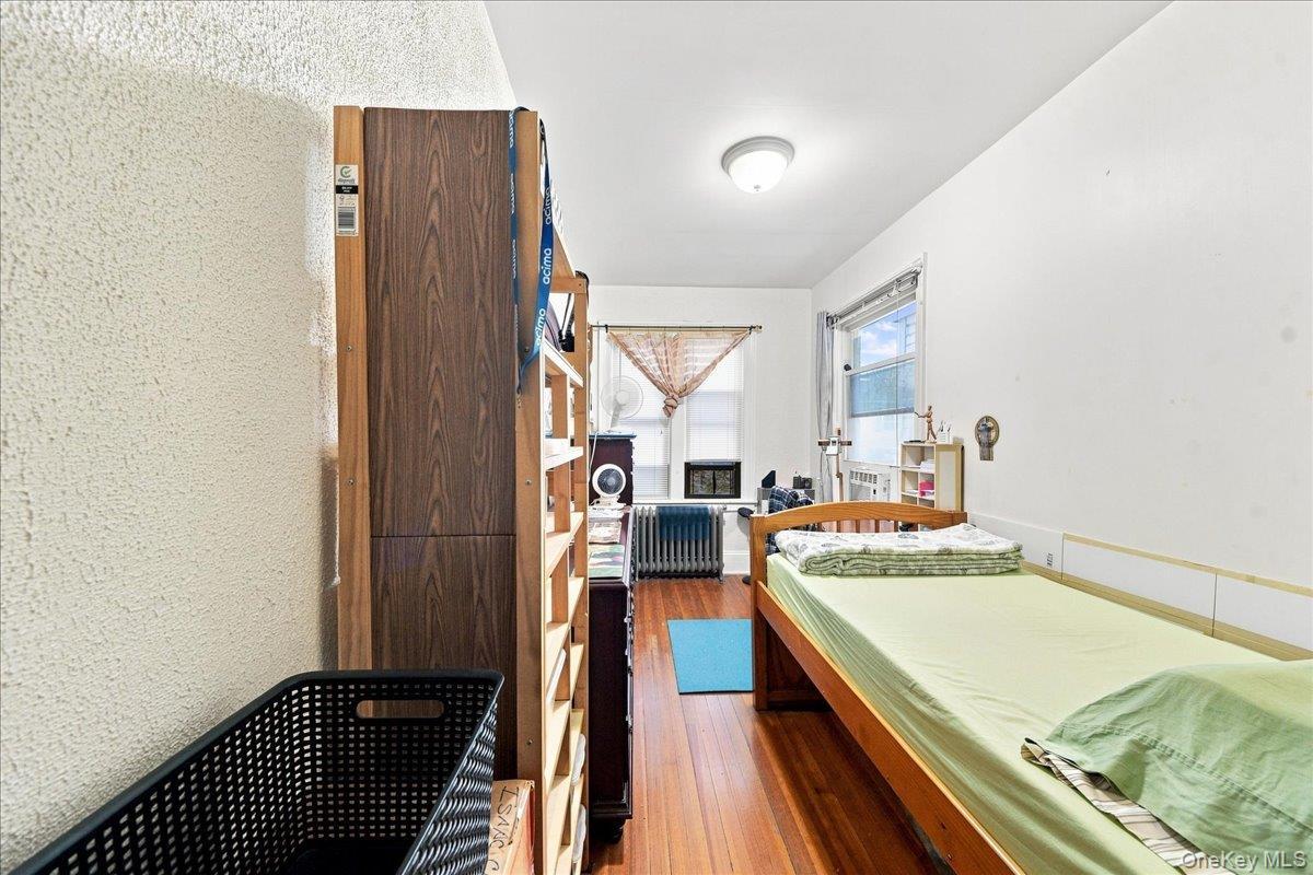 Single Family Parkview Avenue  Bronx, NY 10461, MLS-1037917-14